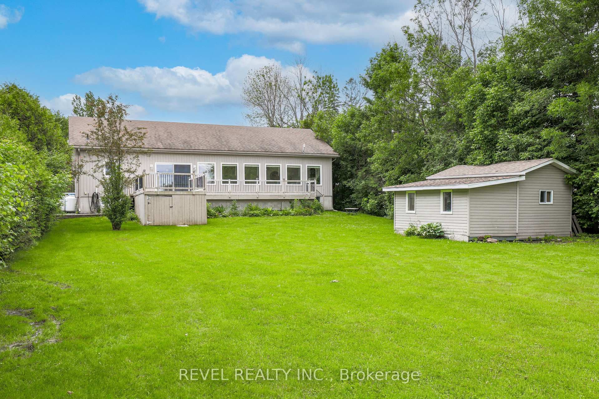 31 Shelley Drive photo 32