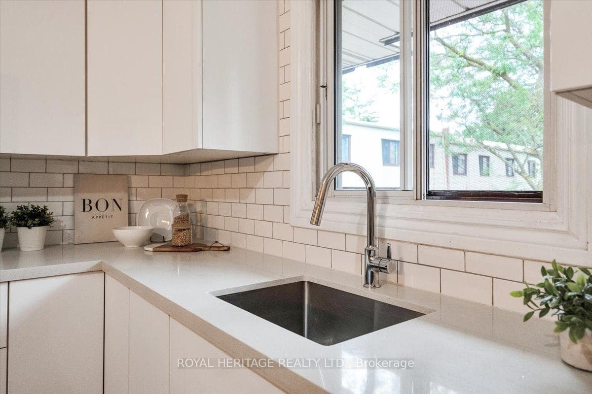 1100 Oxford Street Unit 74 photo 6
