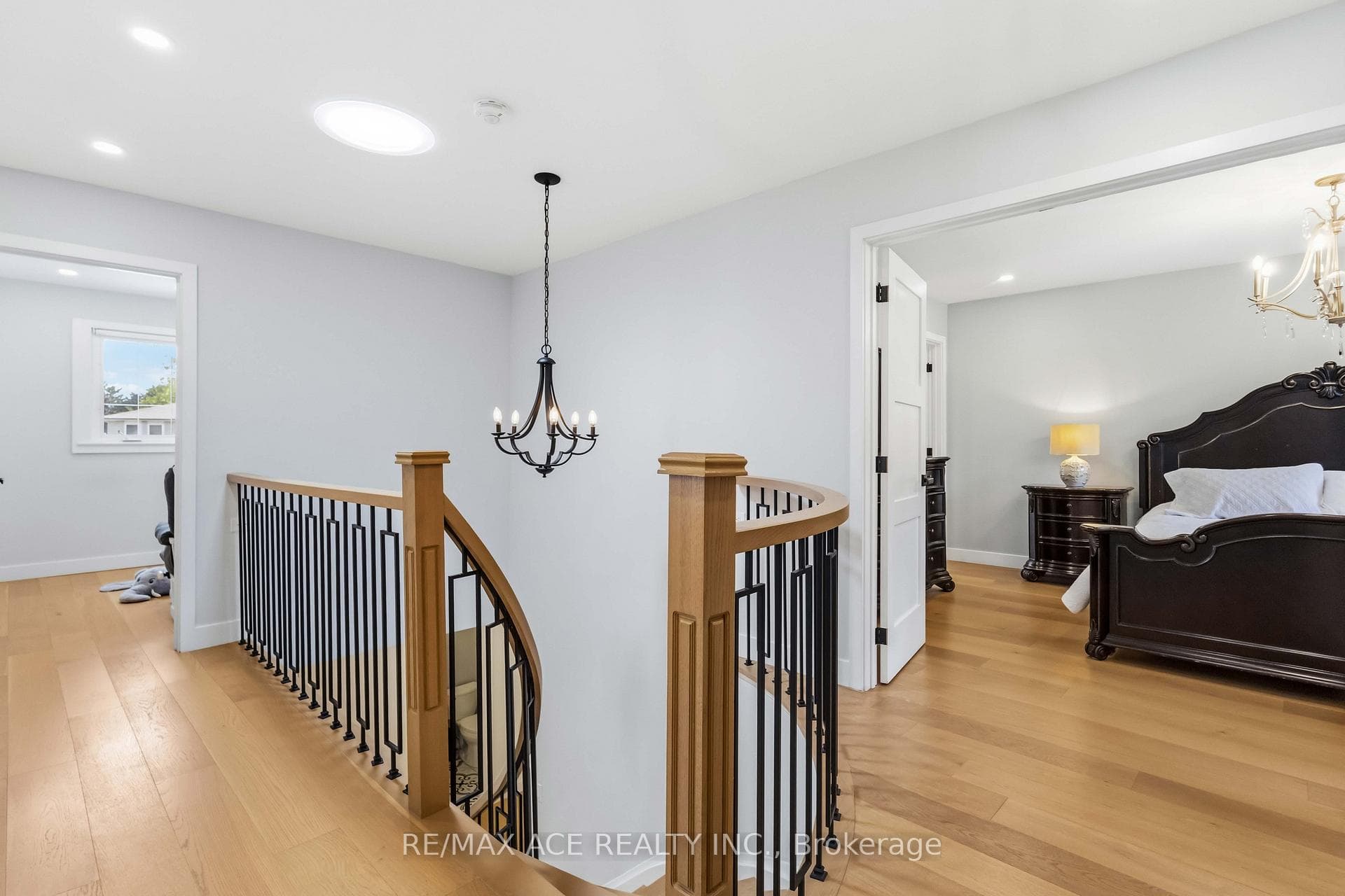 19 Barker Court photo 27