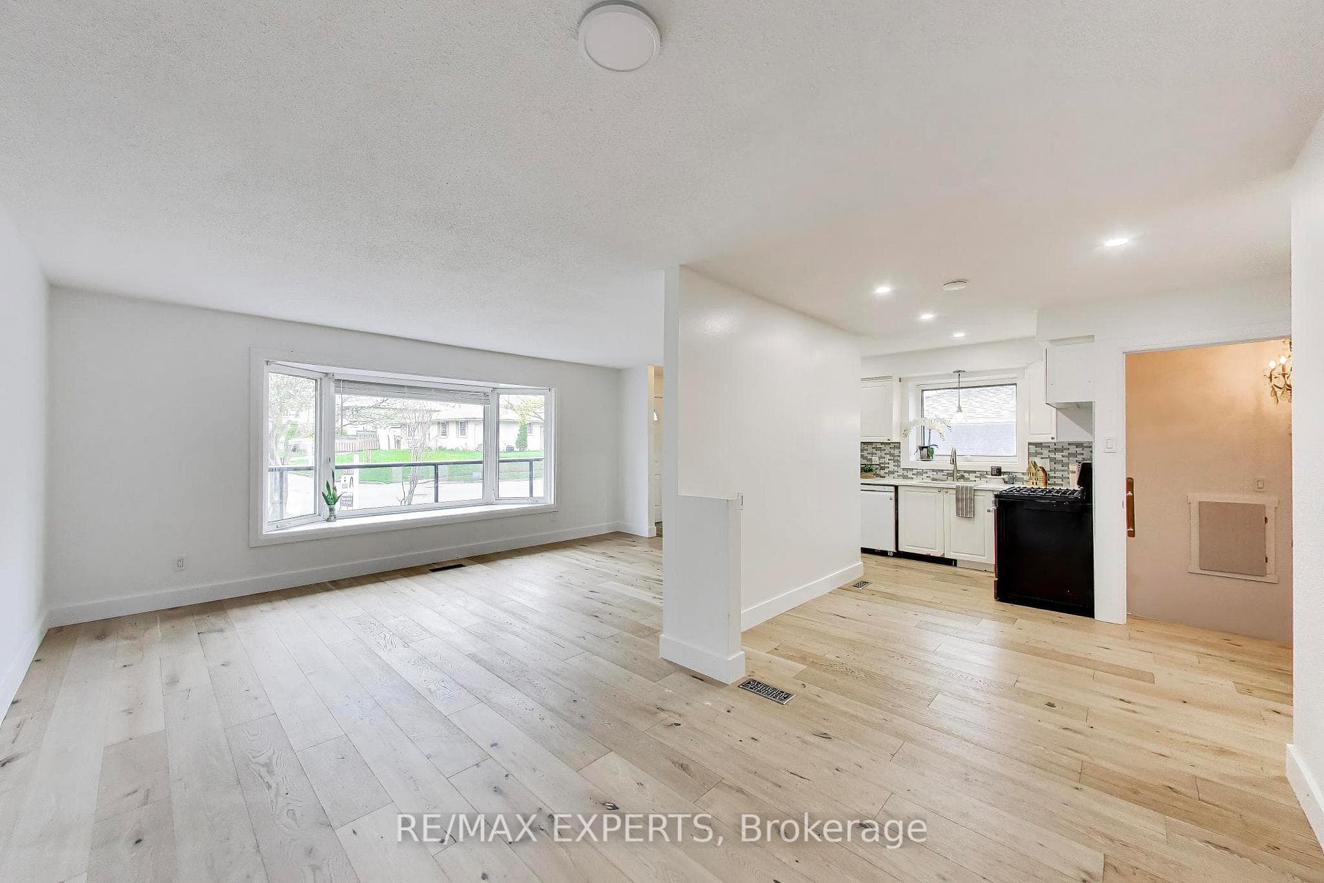 26 Pinedale Drive photo 8