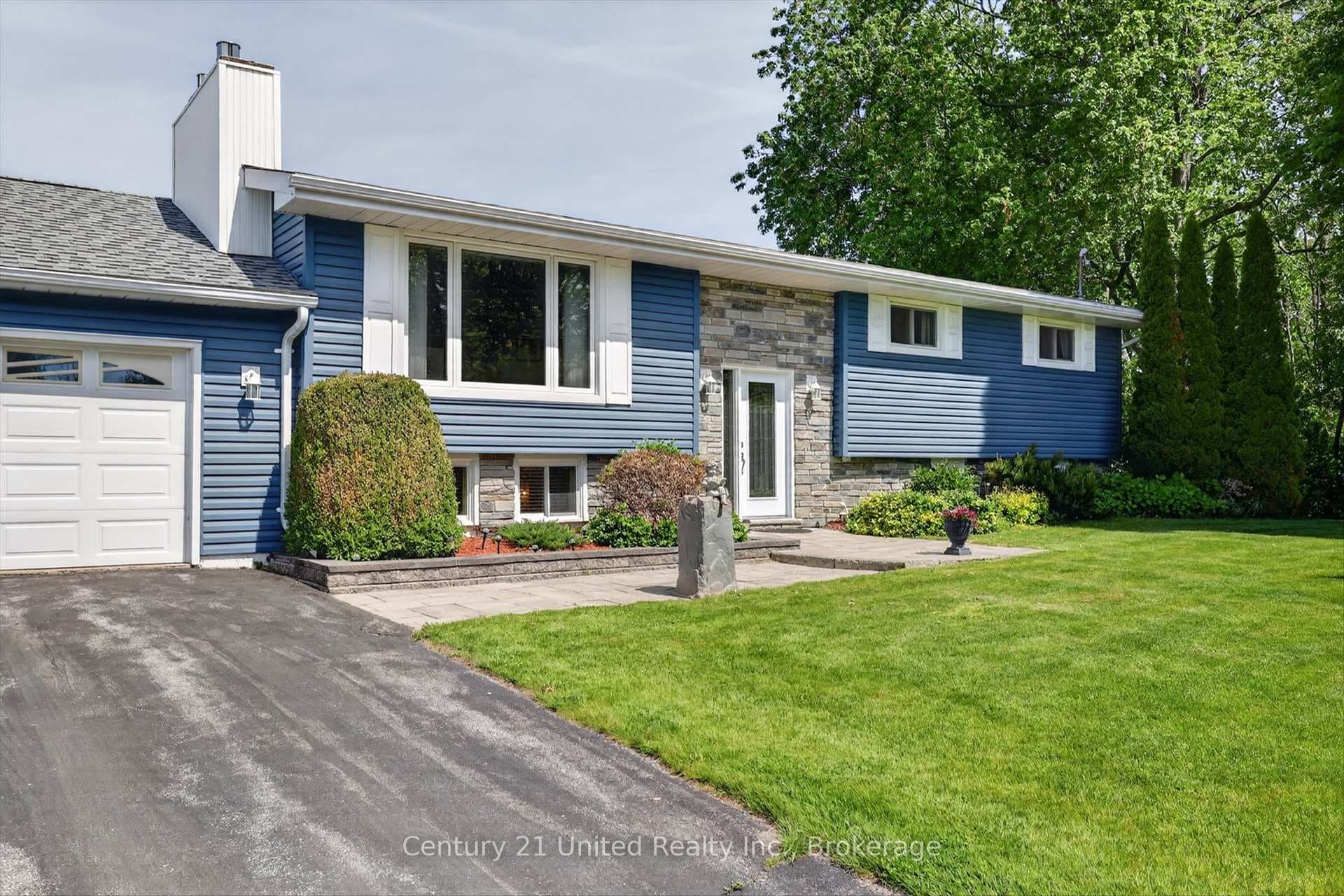 1190 Nuforest Drive photo 6