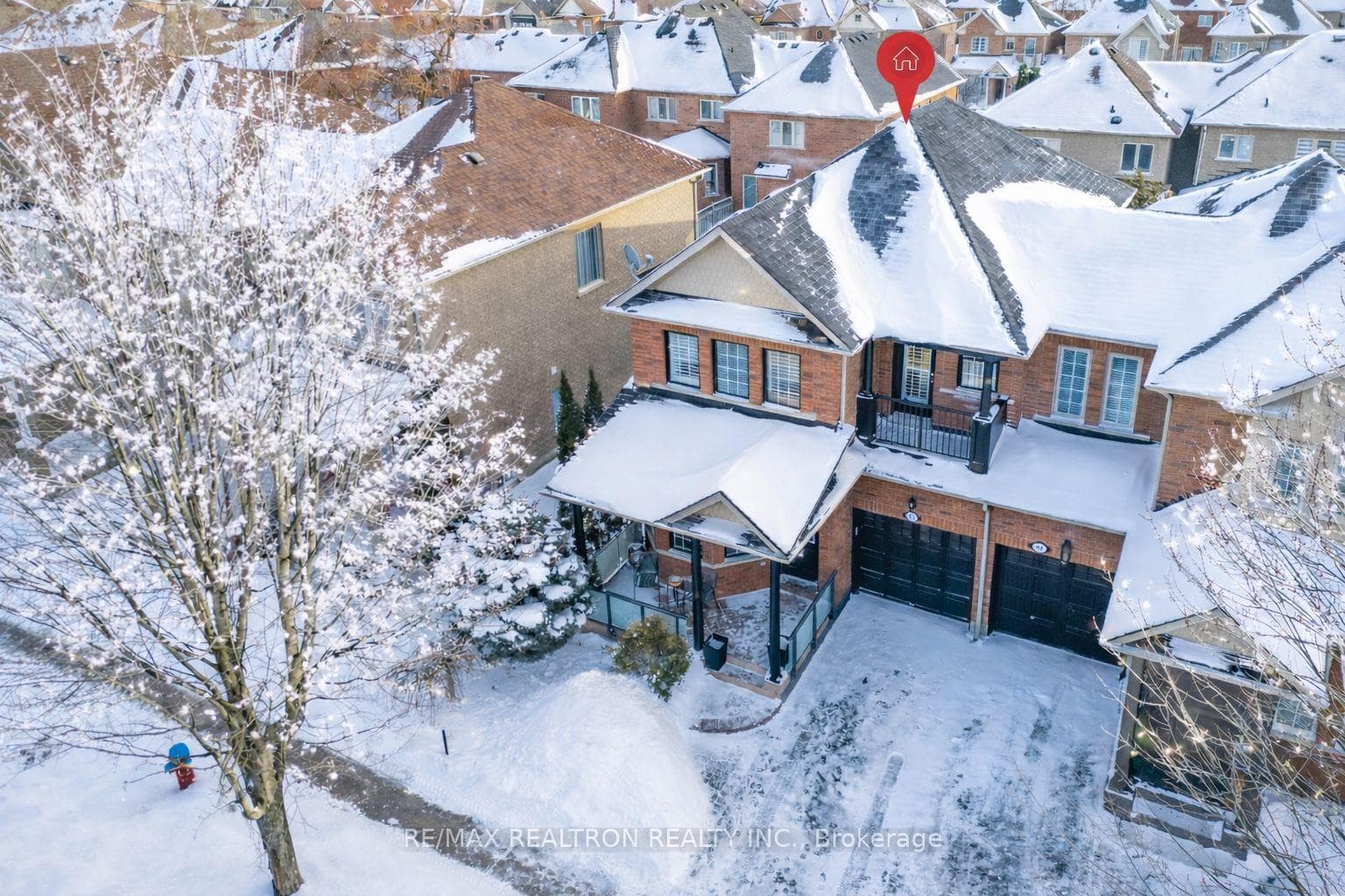 63 Chelton Drive photo 4
