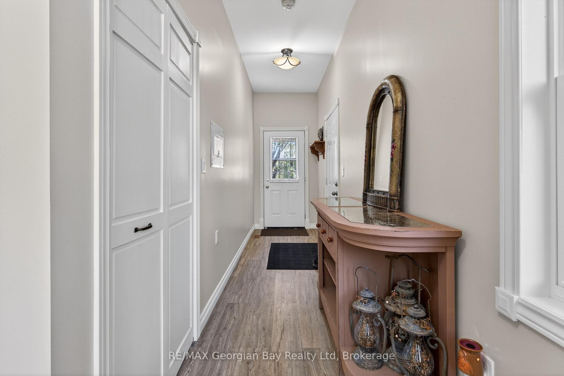 344 Fourth Street photo 6