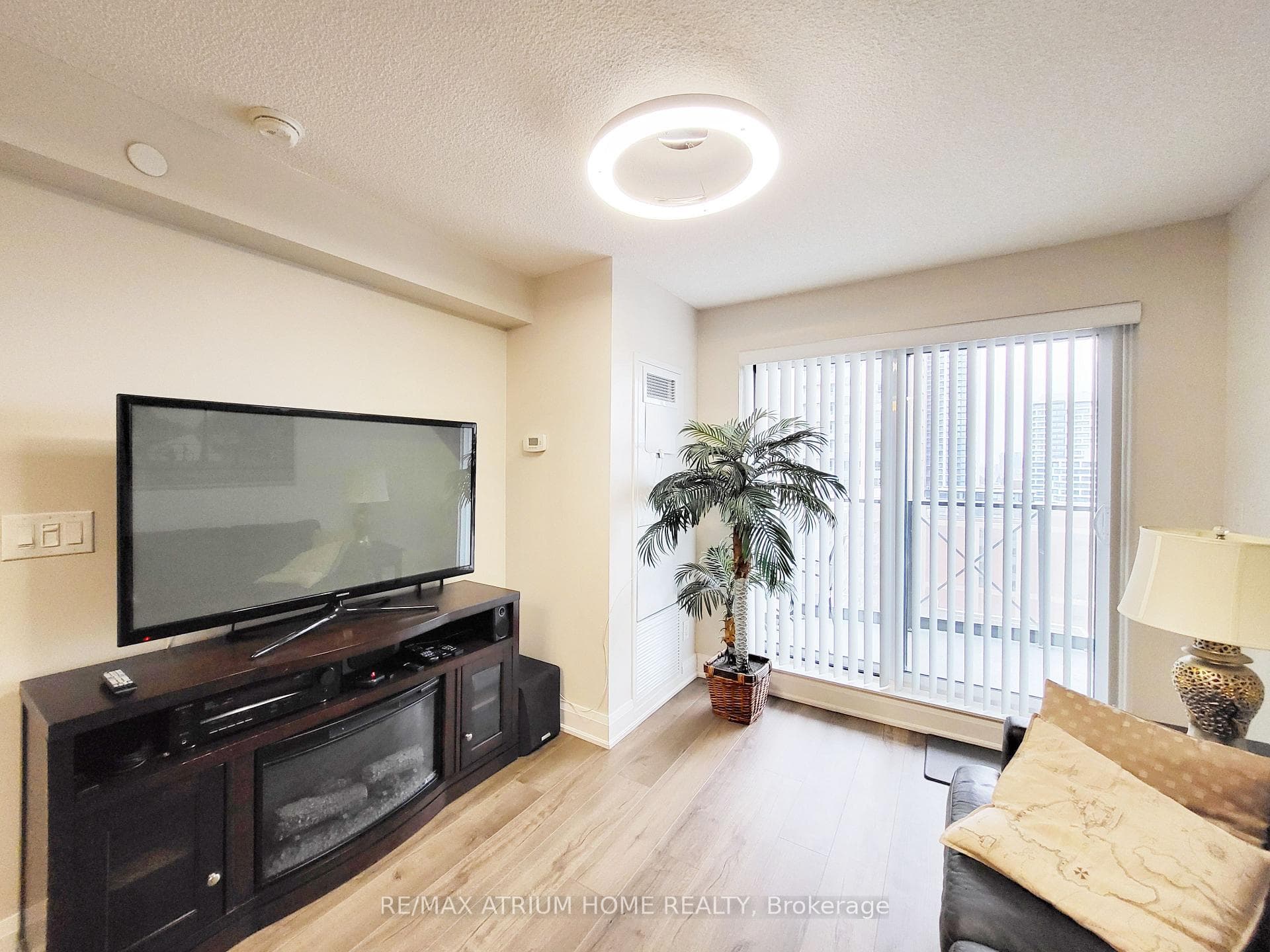 1 Uptown Drive Unit 1105 photo 8