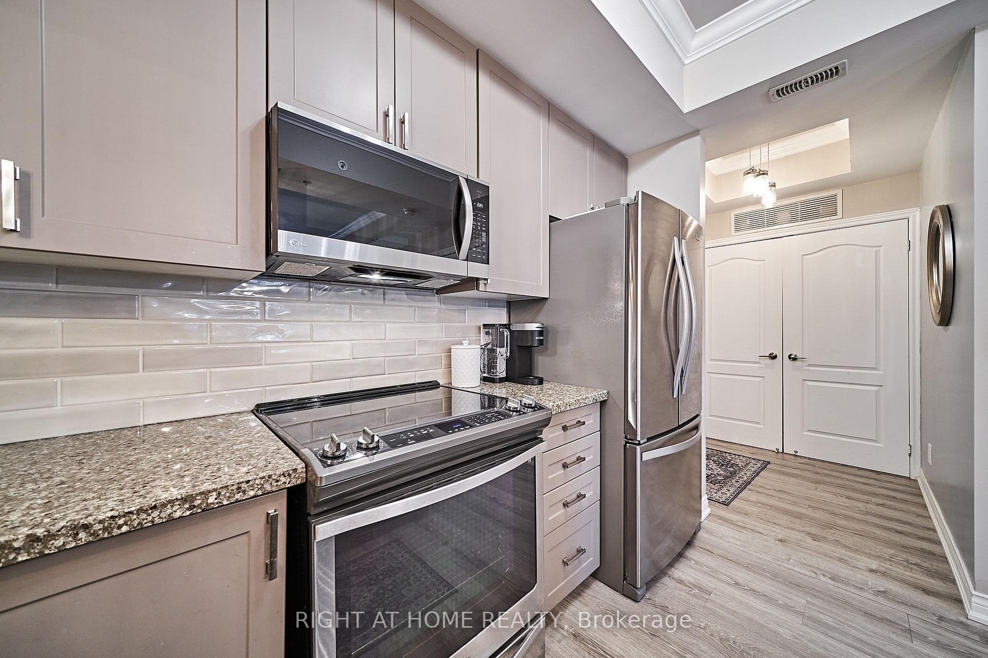 650 Gordon Street Unit 408 photo 9