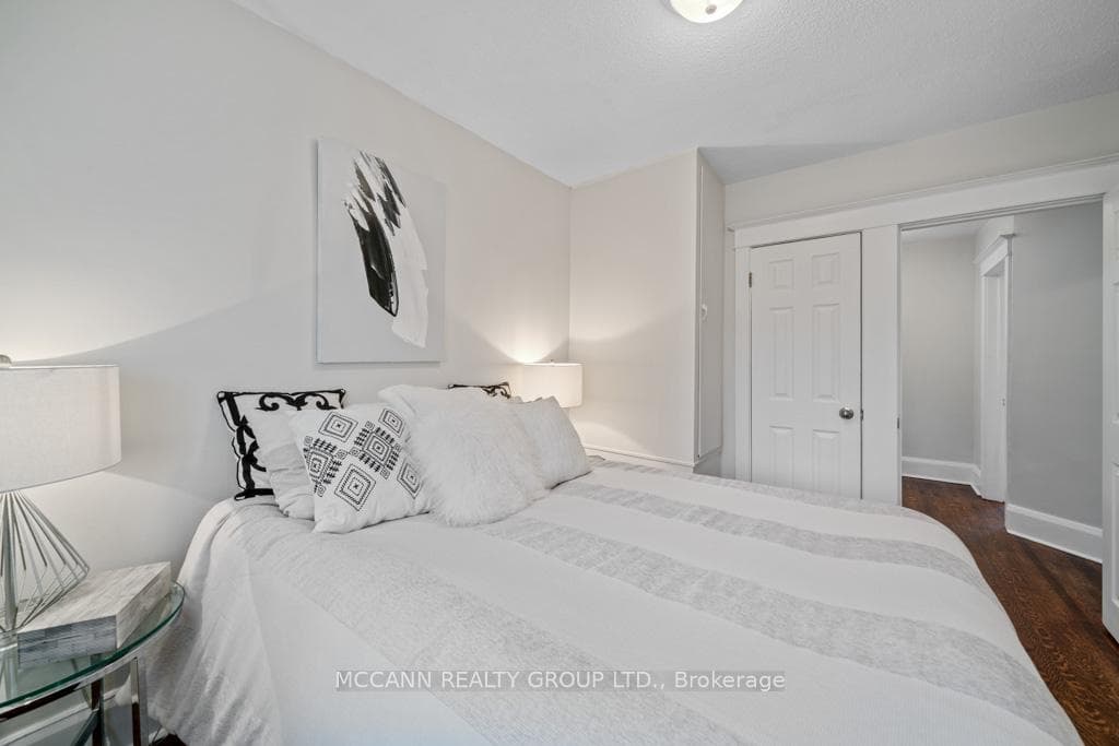 168 Roslin Avenue photo 30
