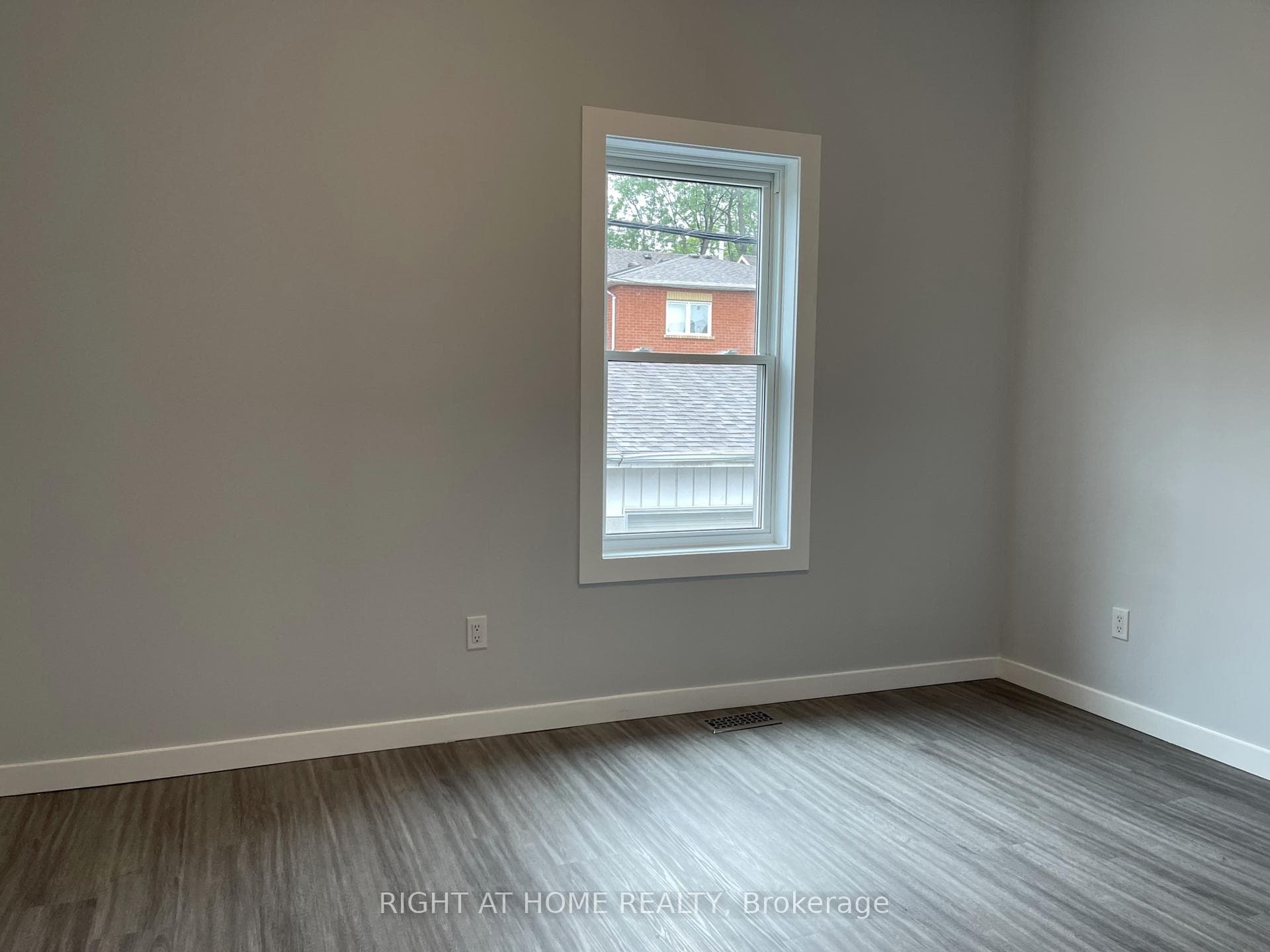 980 Ossington Avenue Unit Laneway suite photo 5