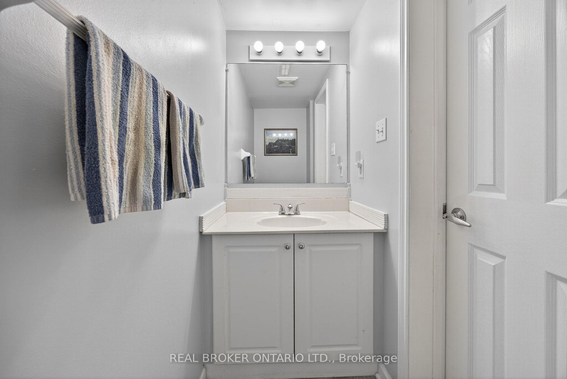 237 Ferndale Drive Unit 1 photo 12