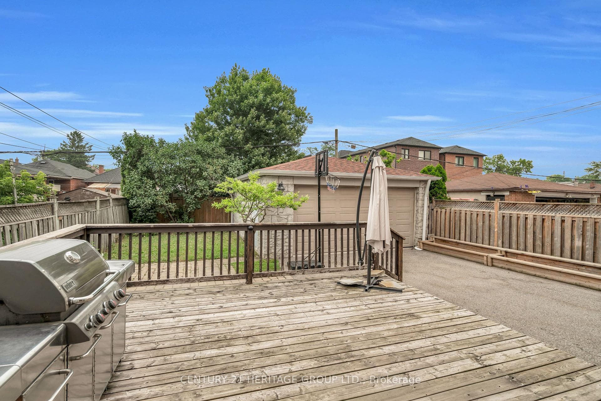 33 Sanderstead Avenue photo 37