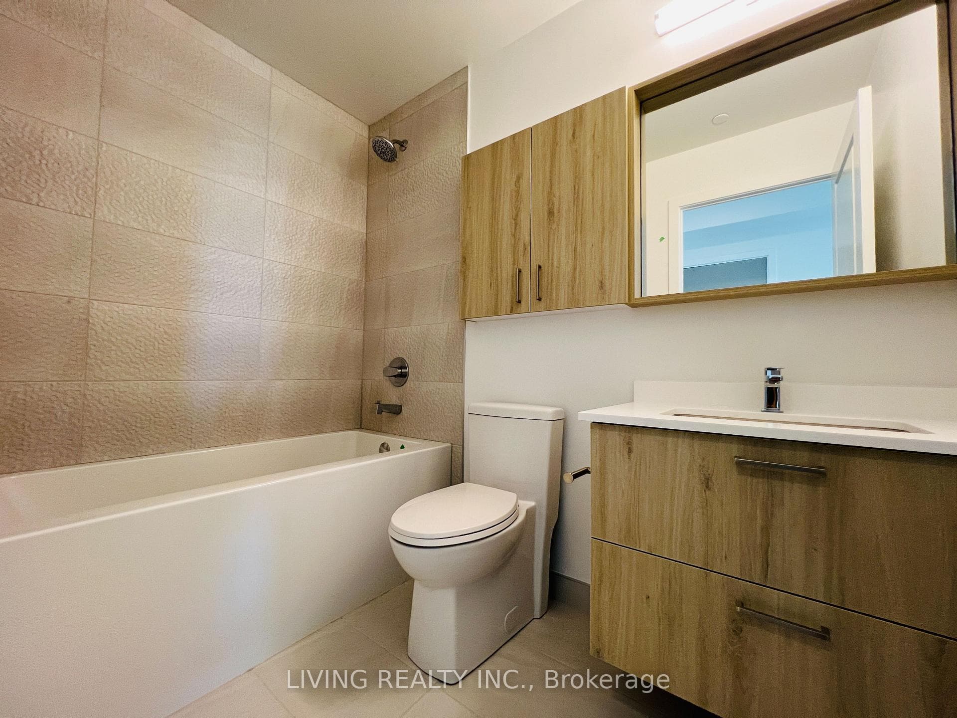 50 Upper Mall Way Unit B1901 photo 10