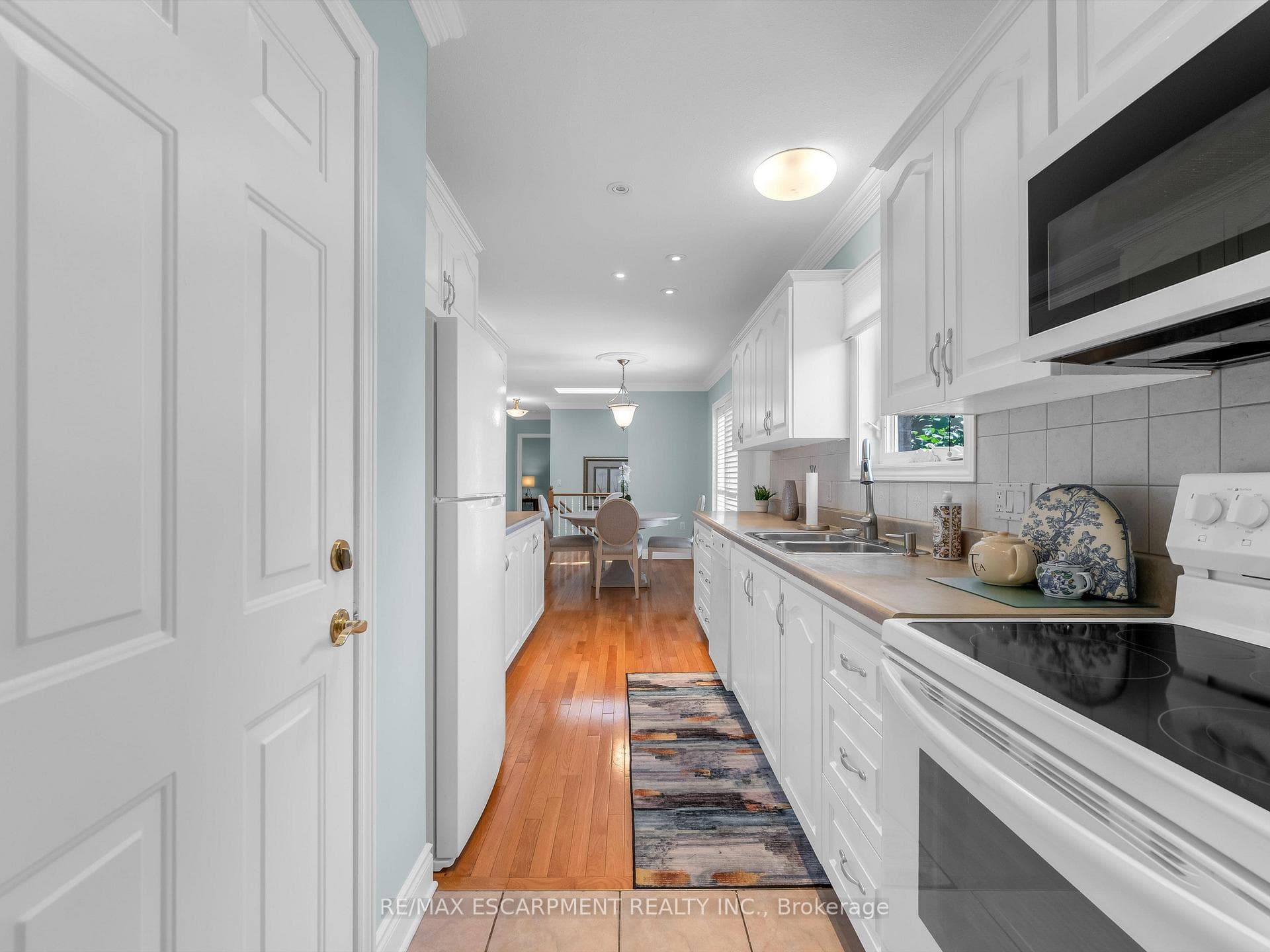 3900 Sunset Lane photo 14