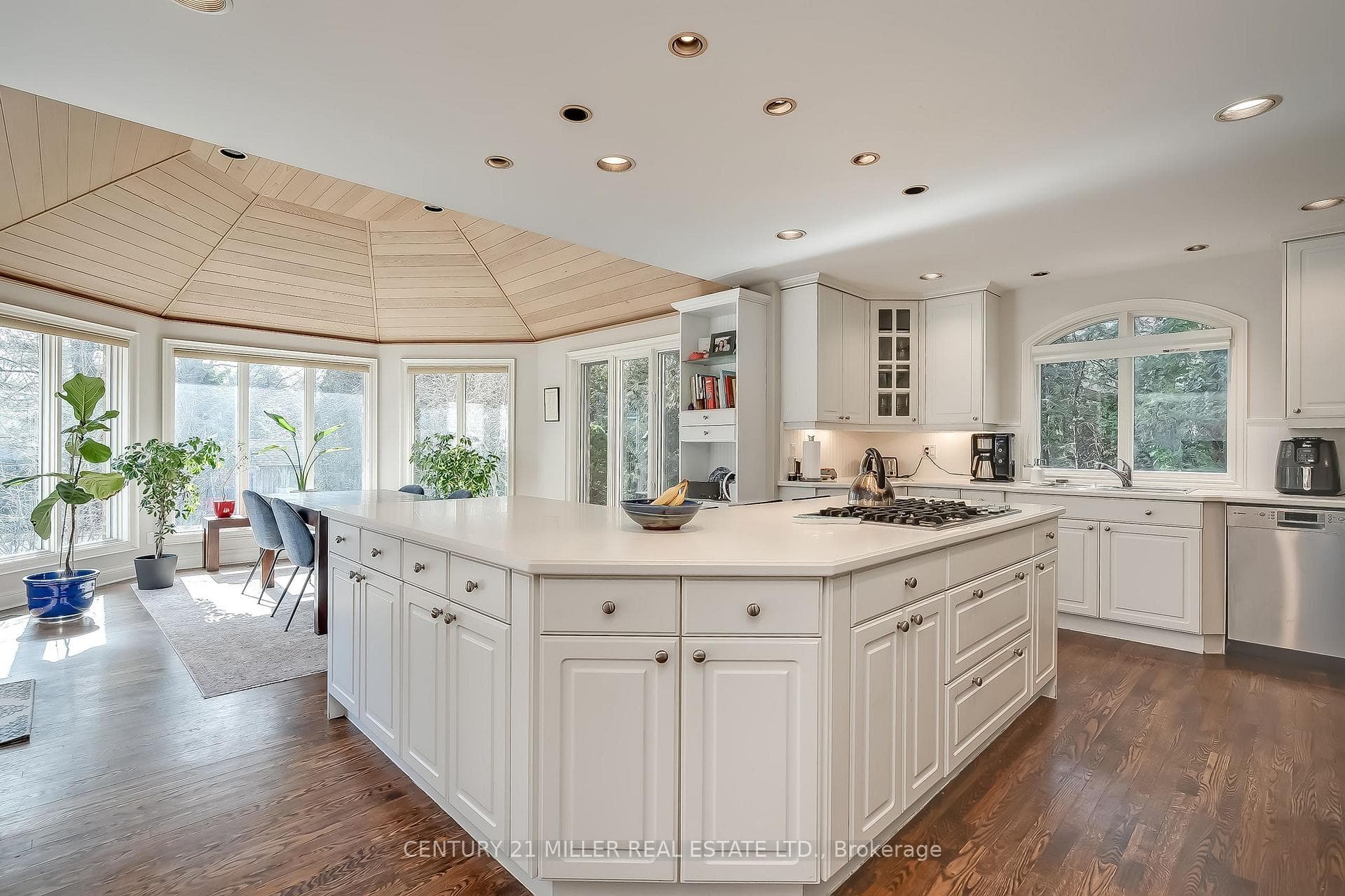 238 Elton Park Road photo 14