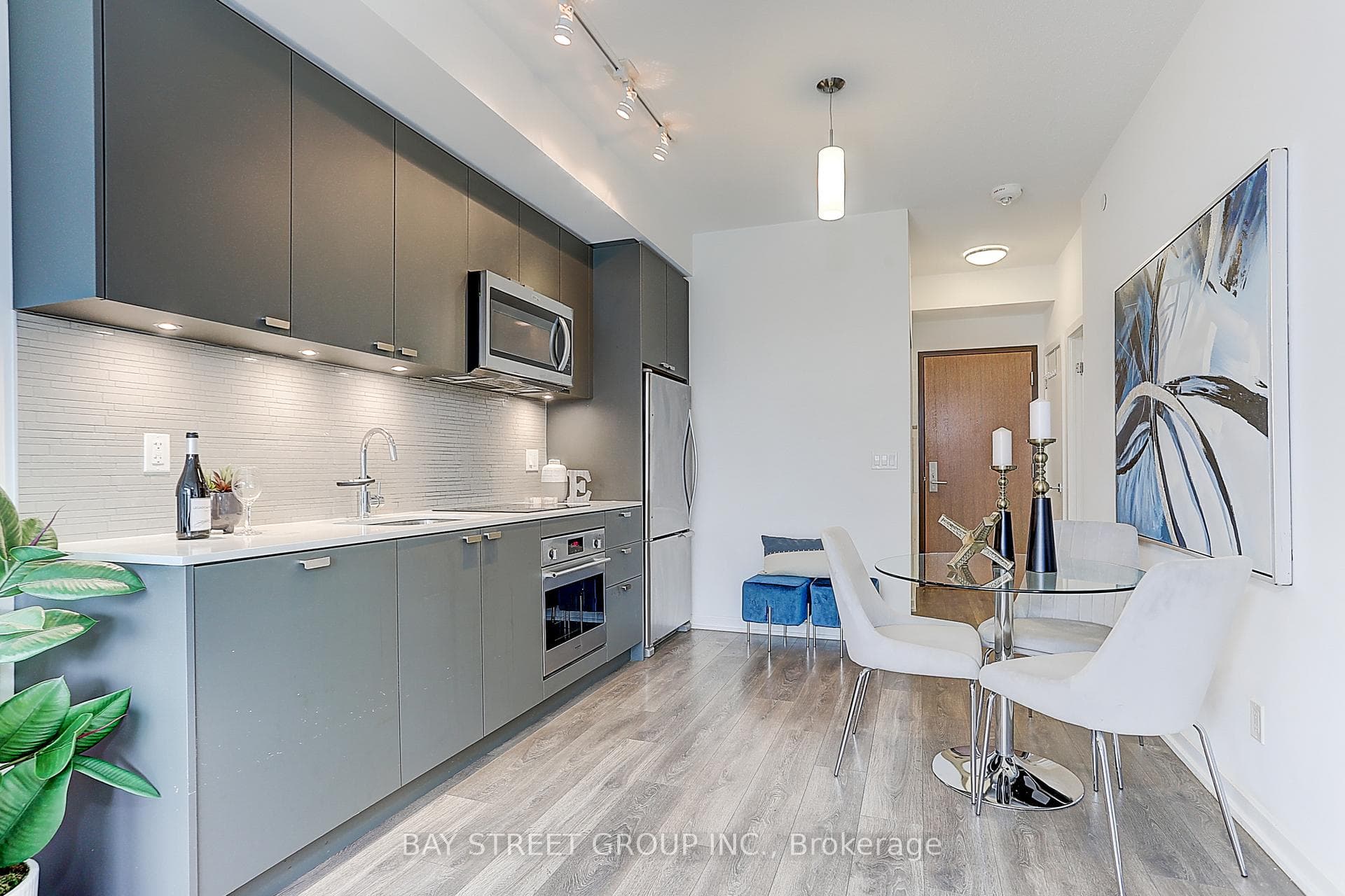 56 Forest Manor Road Unit 1205 photo 16