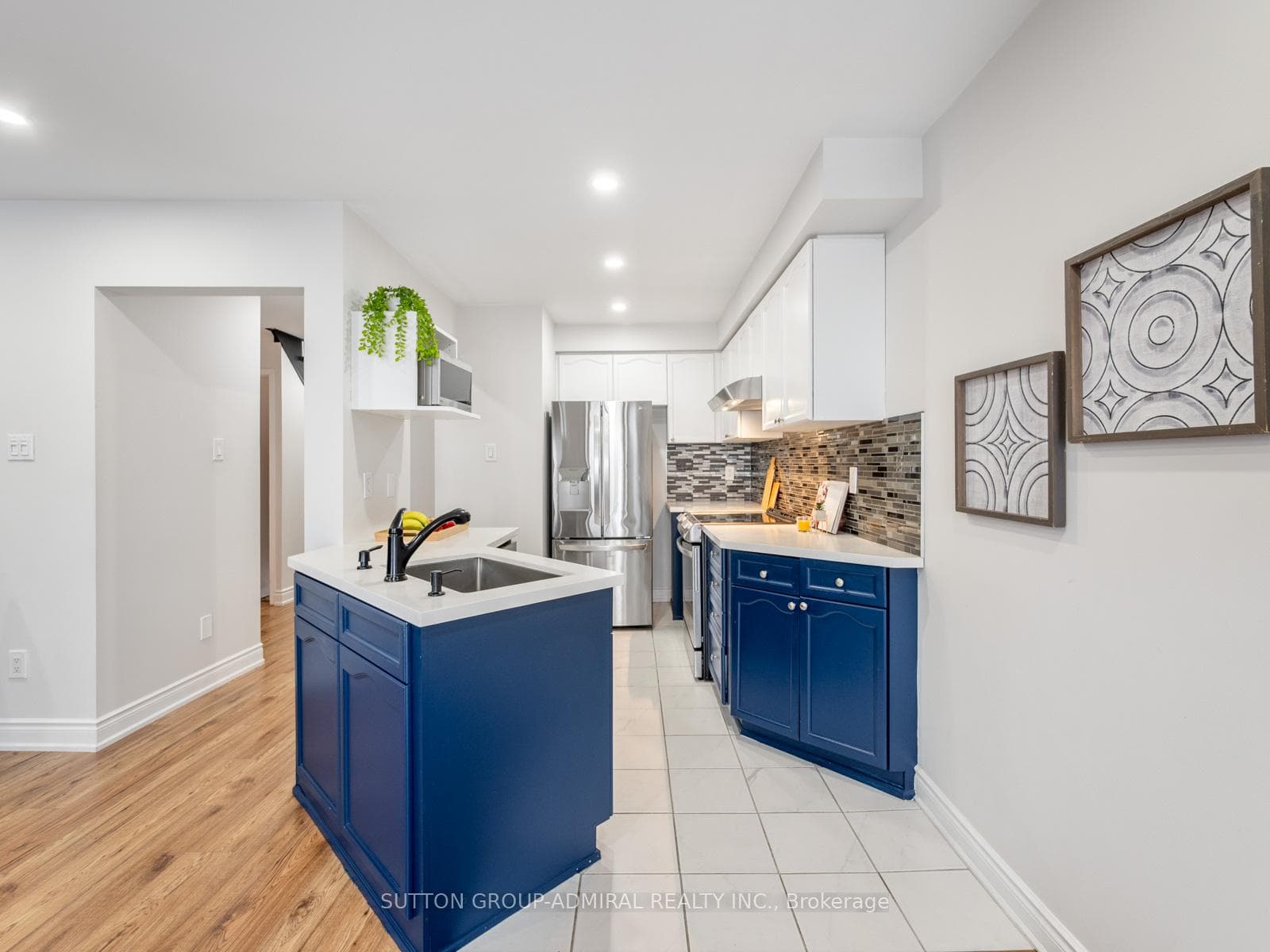 81 Parktree Drive photo 7