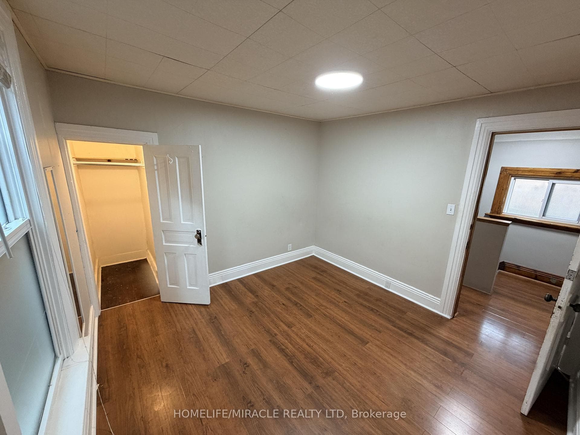 201 Darling Street photo 9