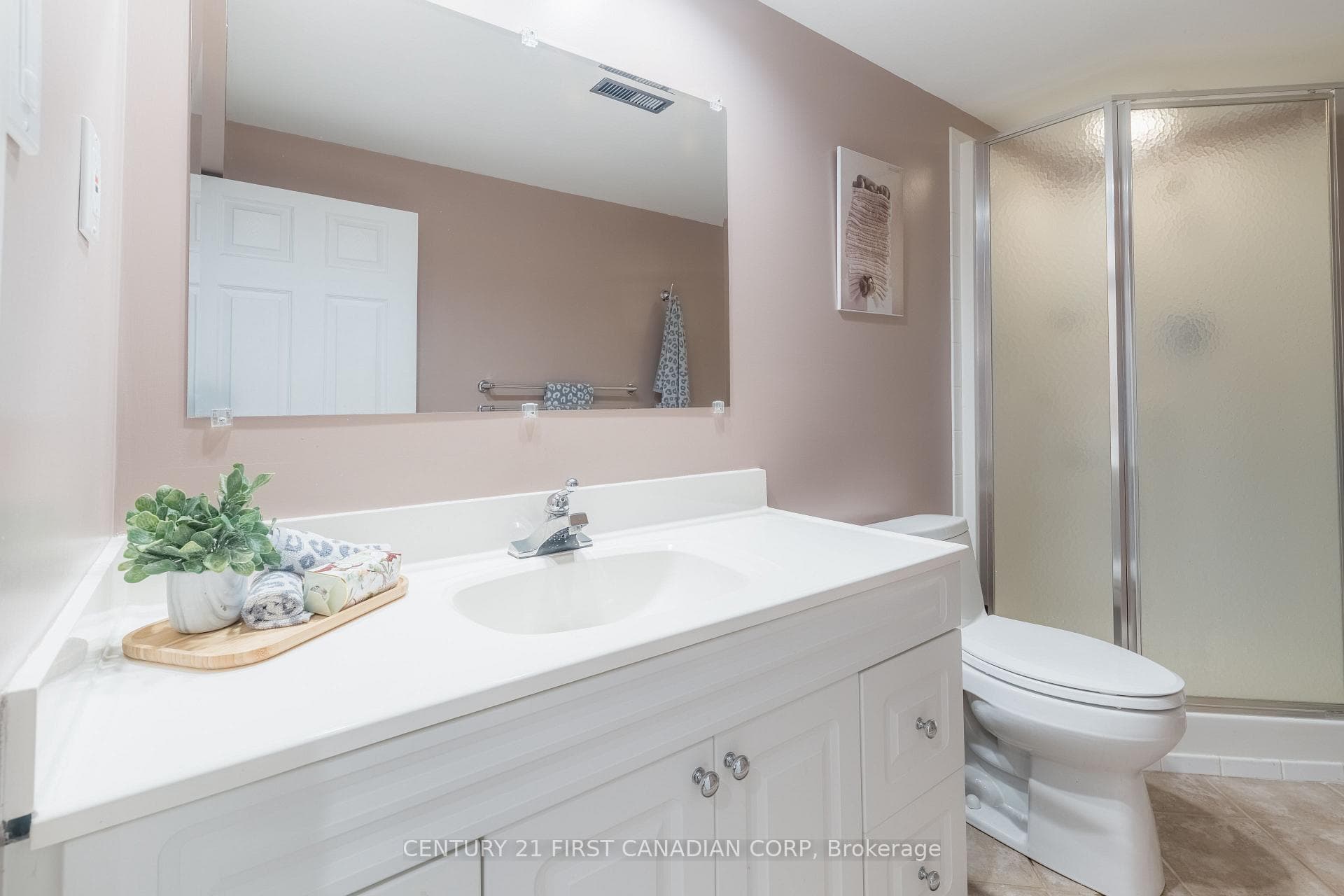 86 Edmunds Crescent photo 39