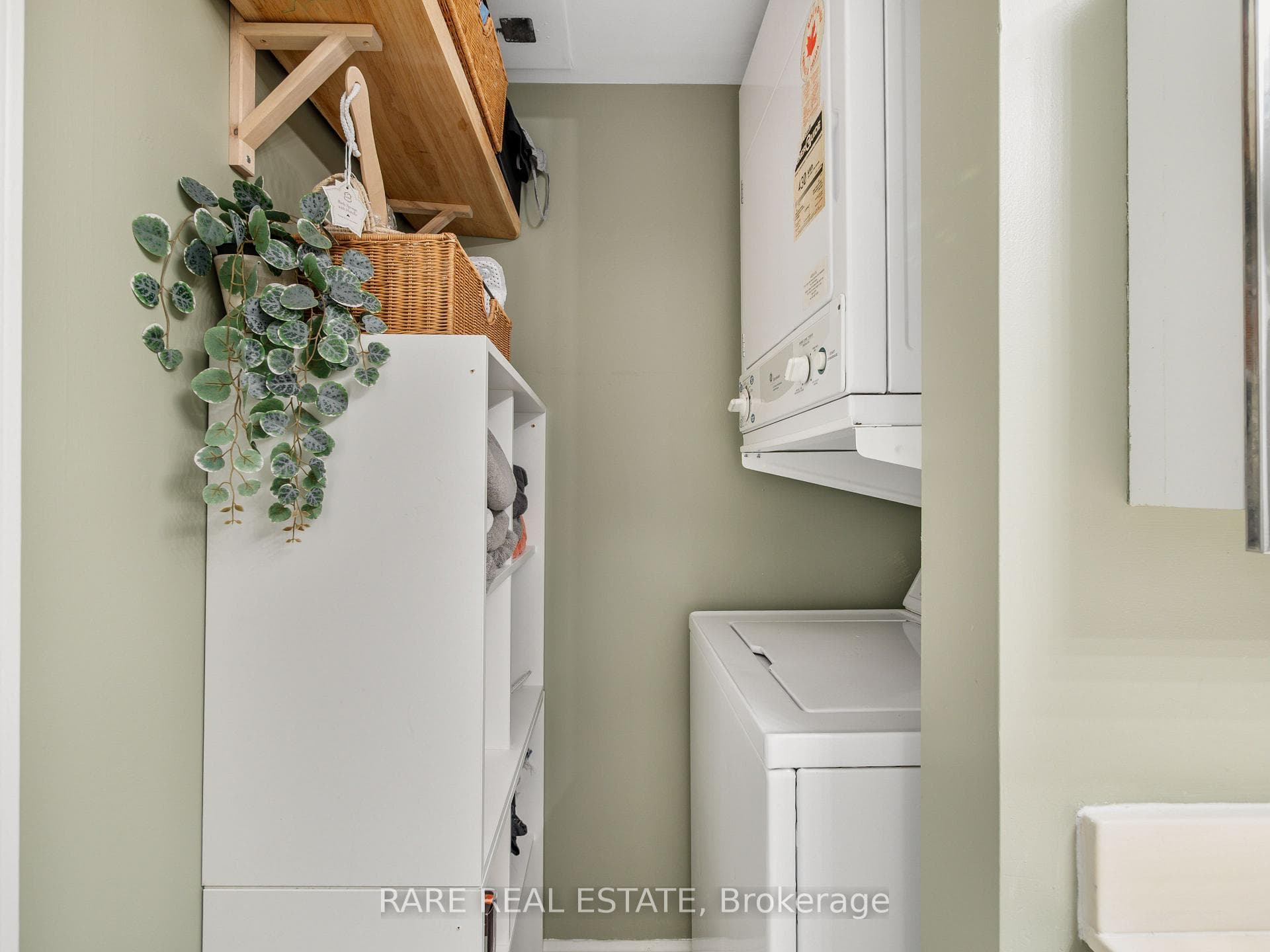 60 Douro Street Unit 106 photo 15