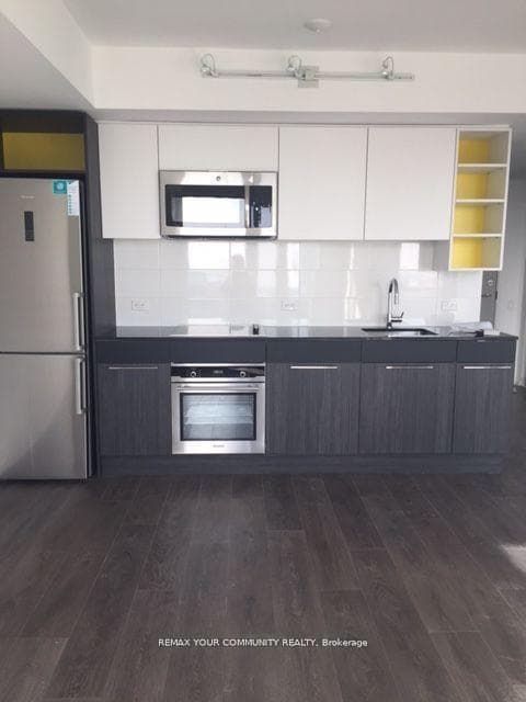 68 Shuter Street Unit 1803 photo 2
