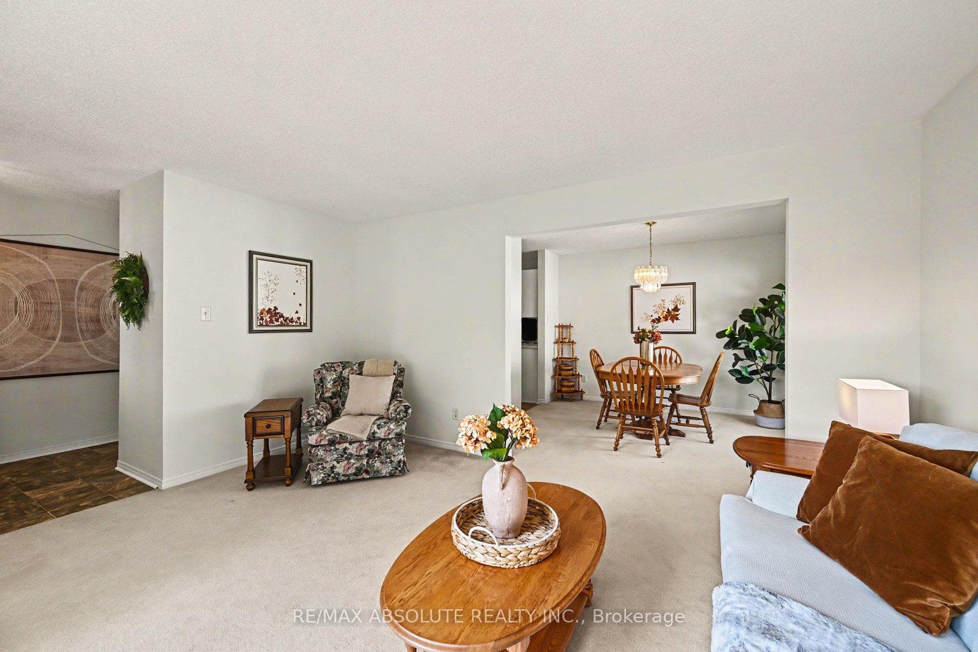 1 River Ridge Crescent photo 6