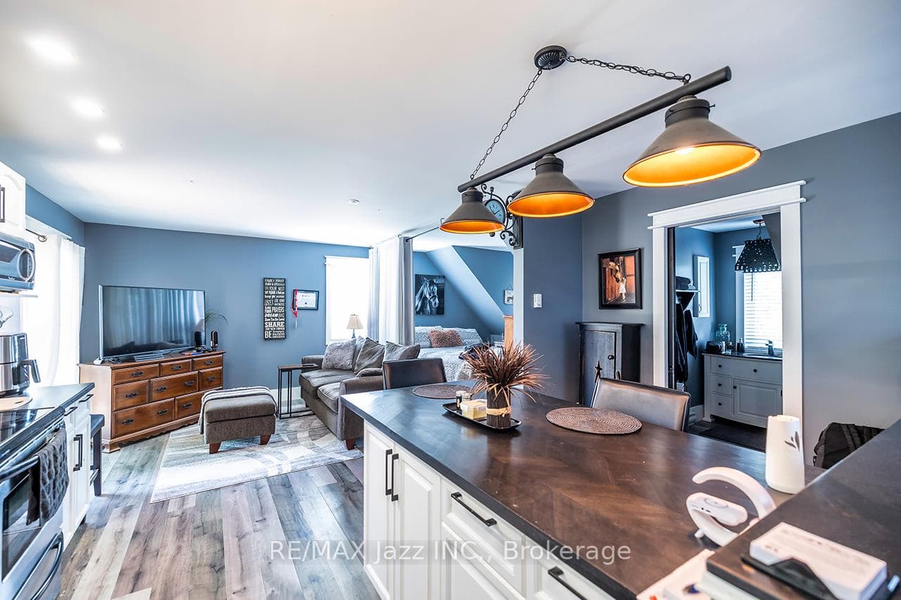 641 Enright Road photo 28