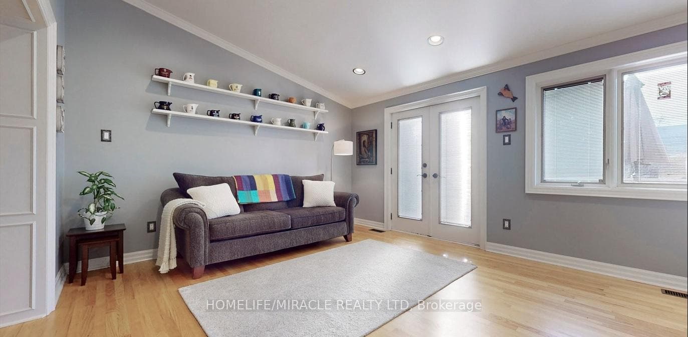 15 Stamford Square photo 15