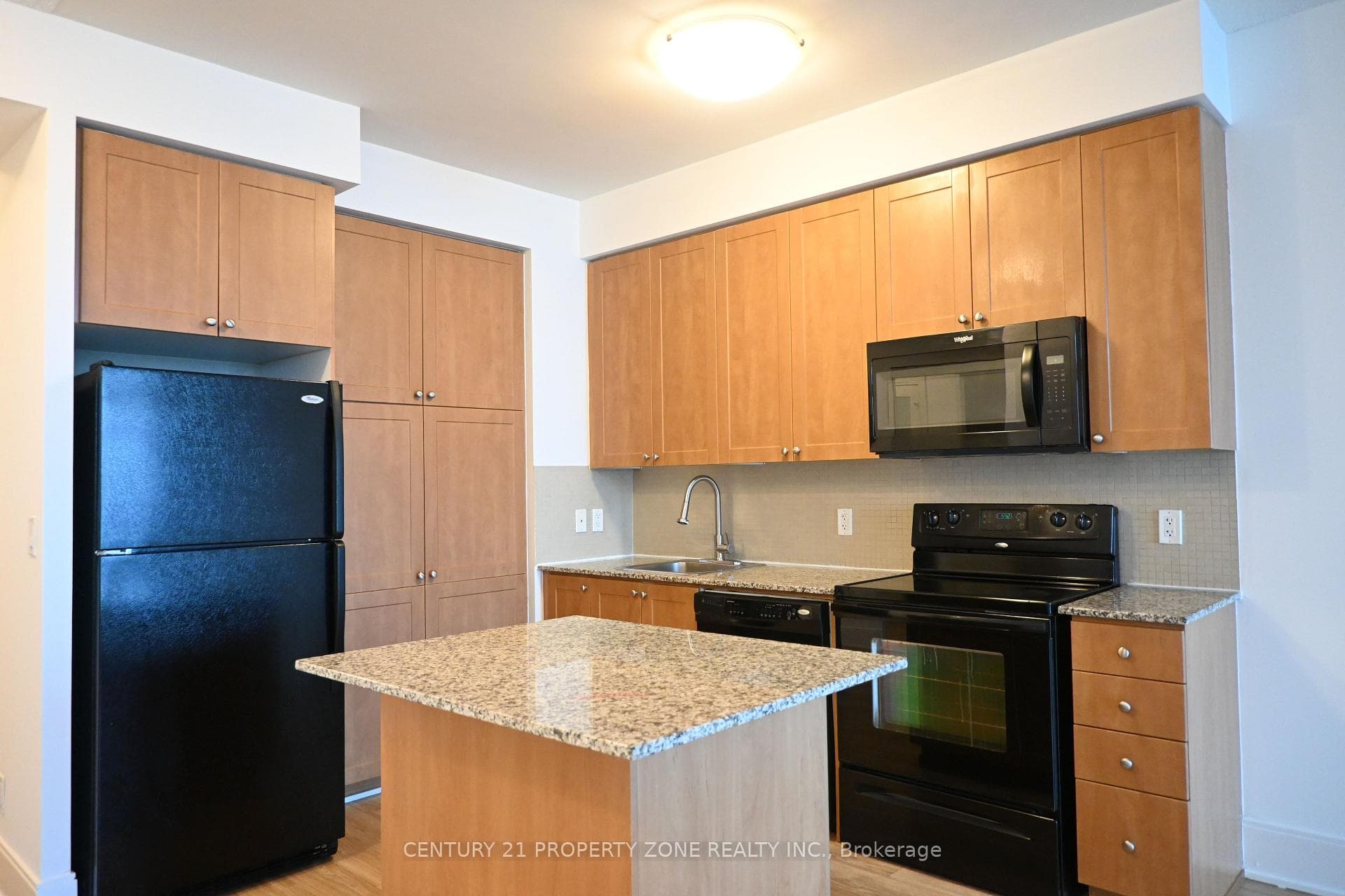 330 Burnhamthorpe Road Unit 2401 photo 10