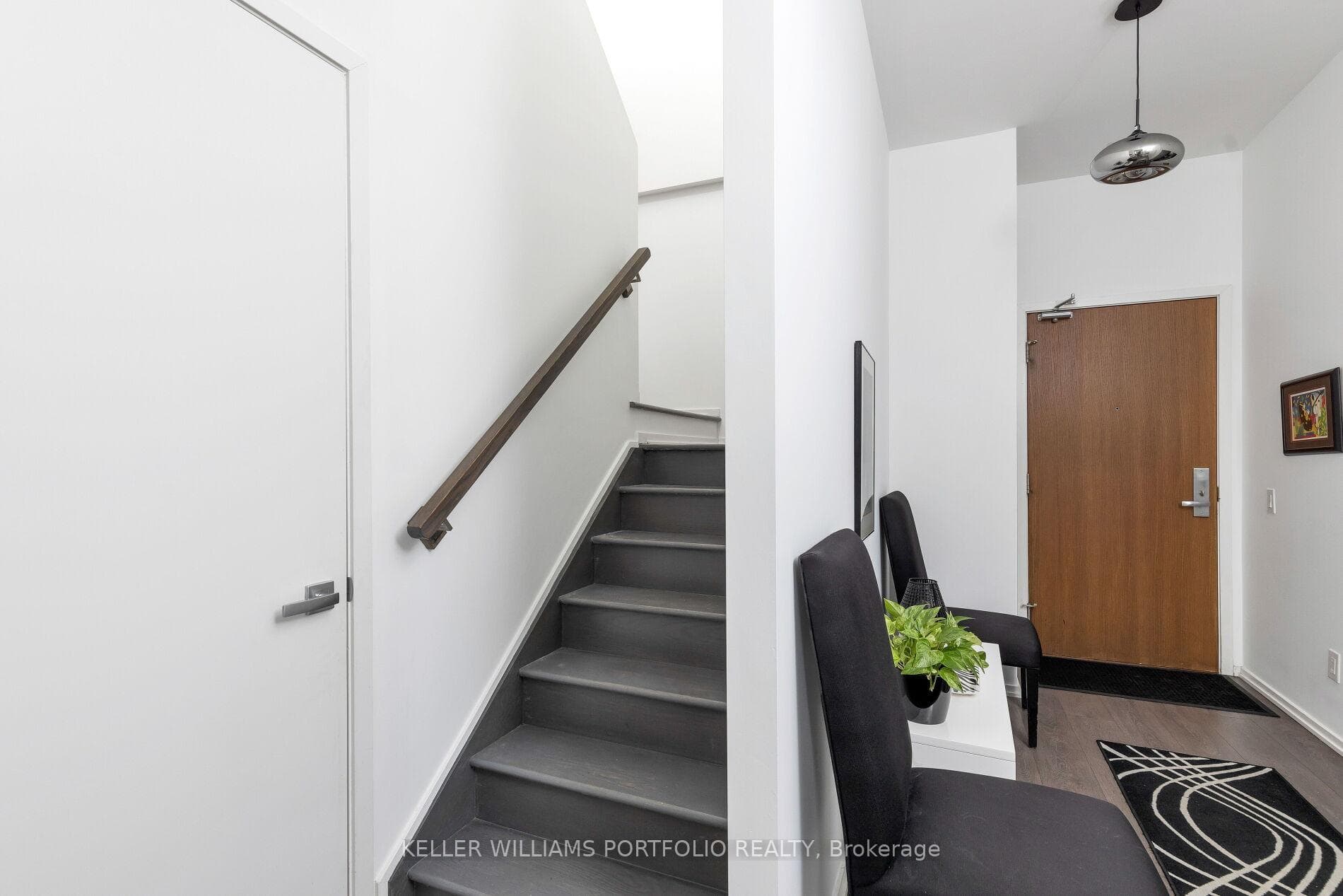 783 Bathurst Street Unit 807 photo 10