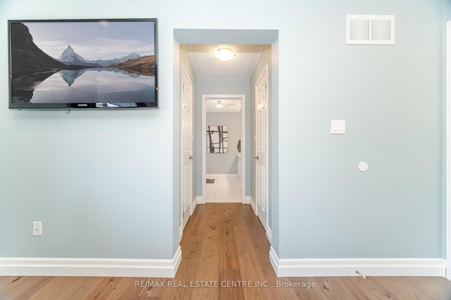 954 Coulter Way photo 33