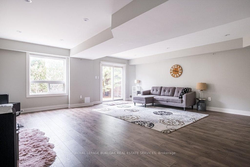 5496 Longford Drive photo 41