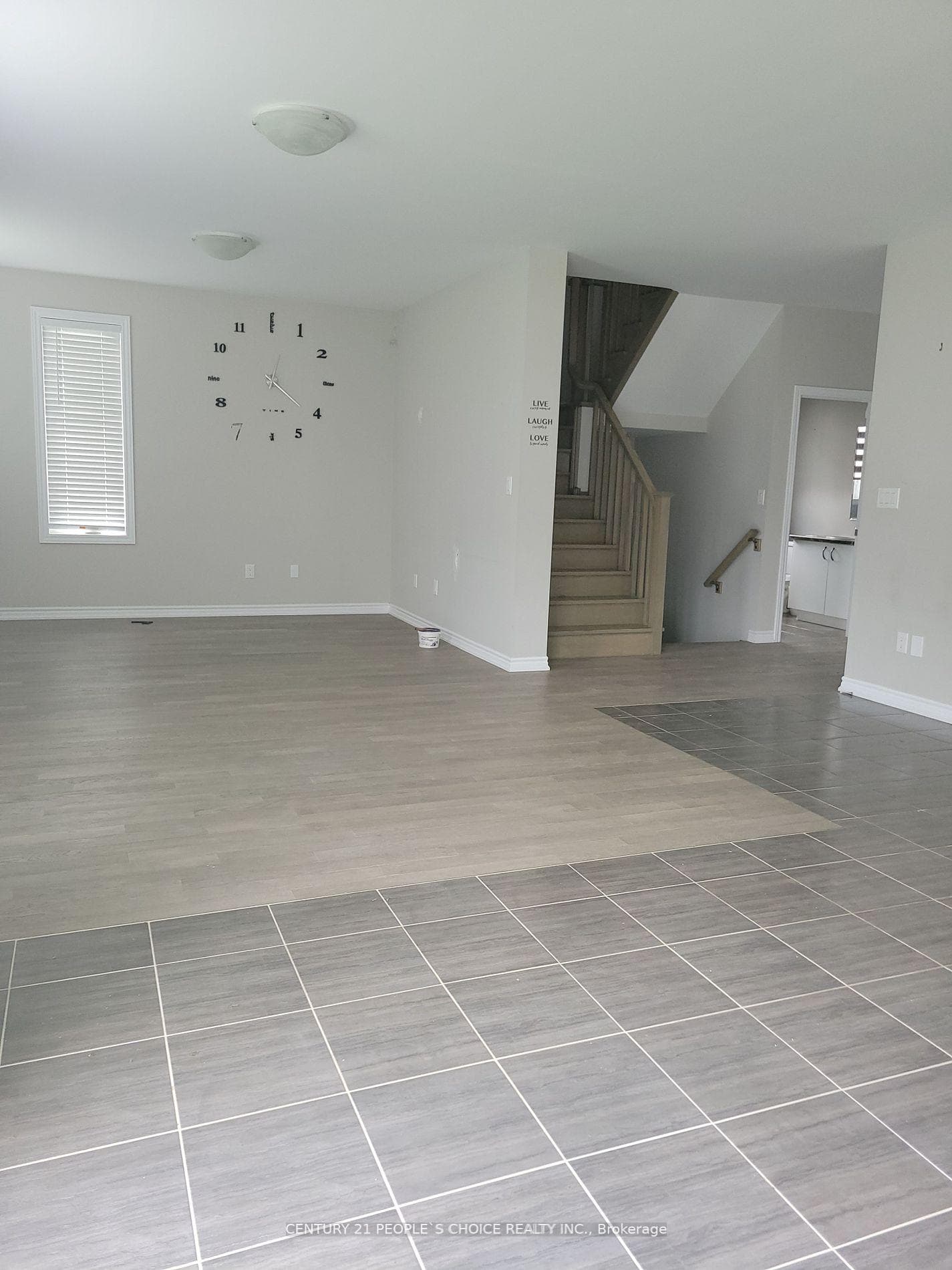 216 Bethune Avenue photo 4