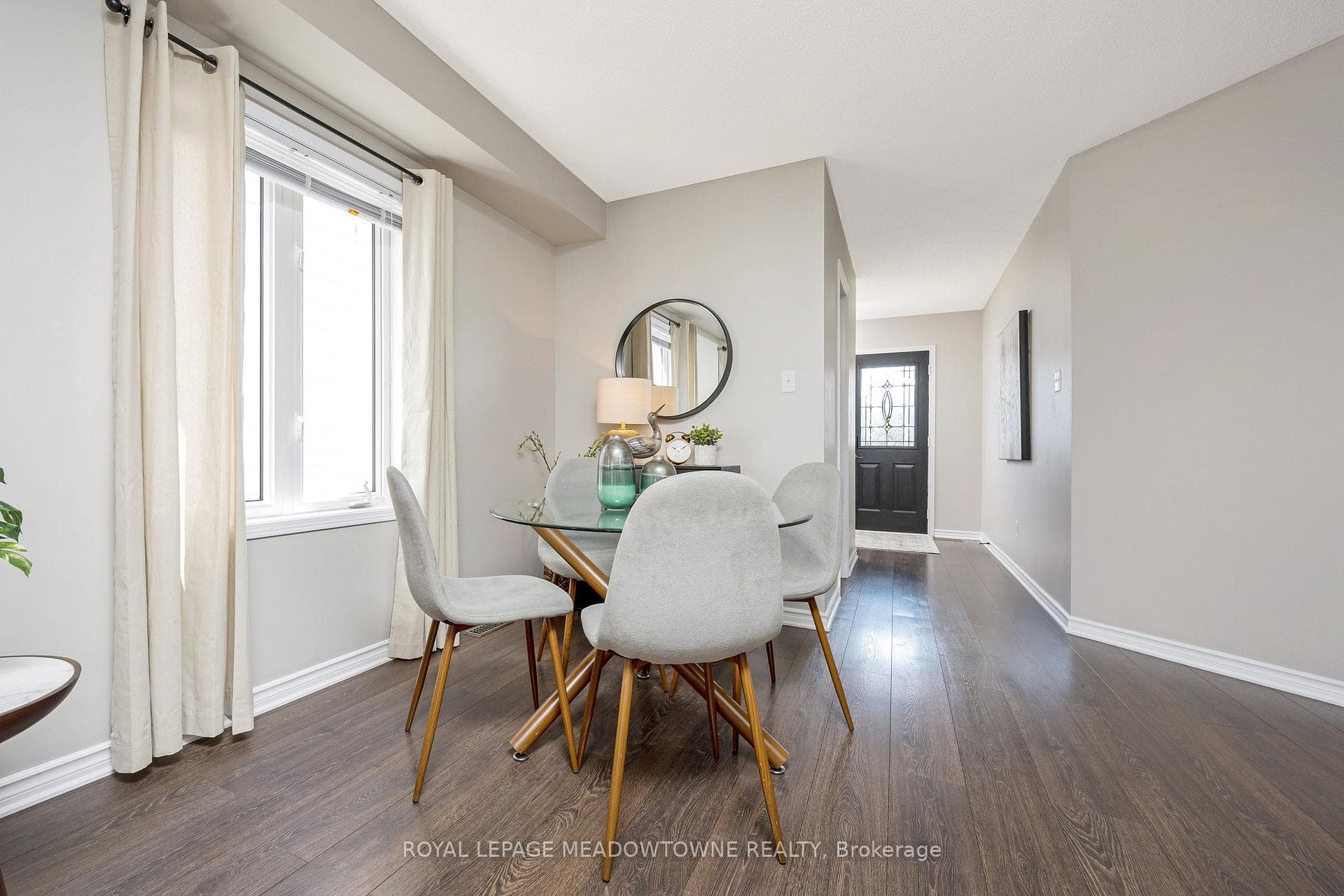 207 Sherwood Road photo 6