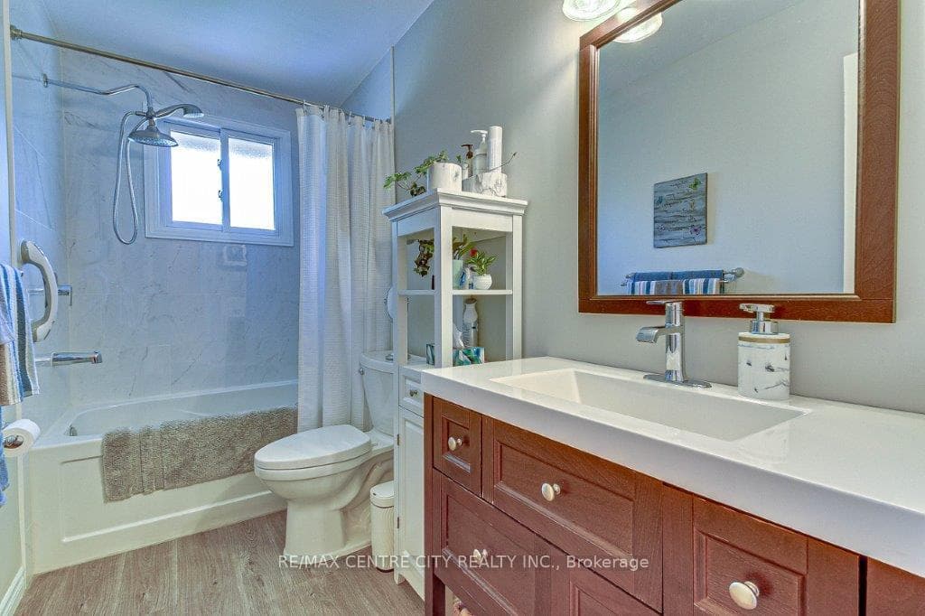 112 Harold Court photo 18