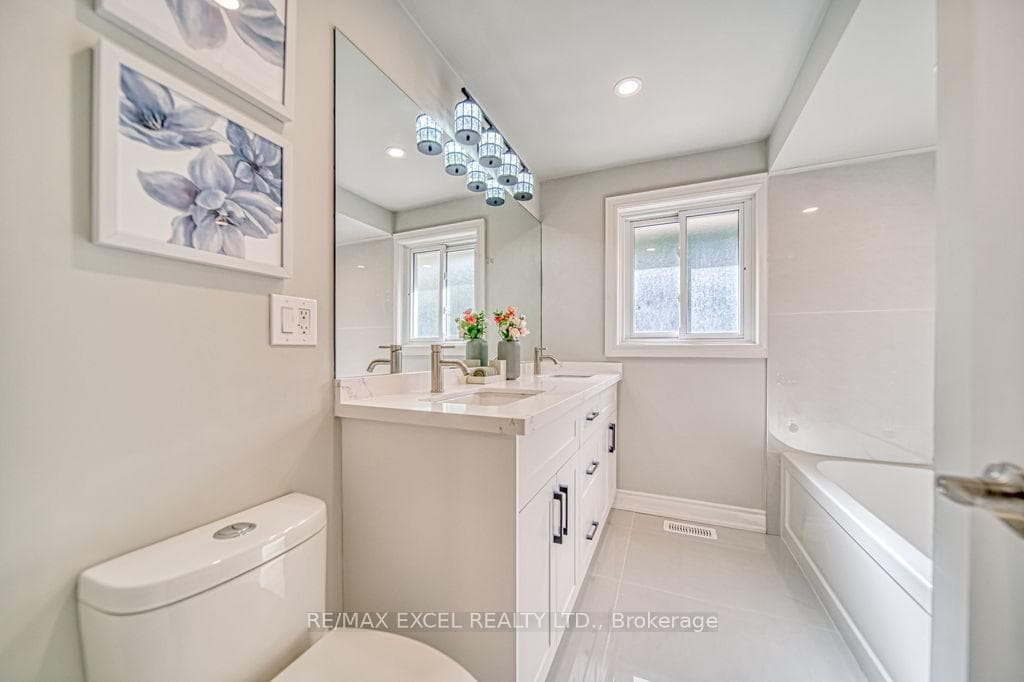 24 Bridlewood Boulevard photo 23
