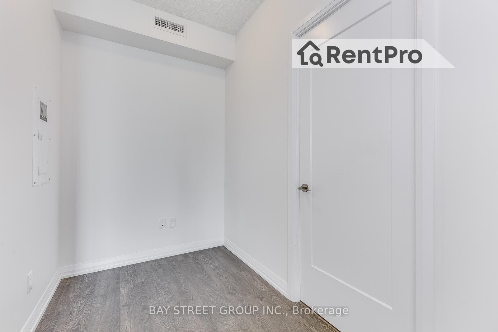 101 Erskine Avenue Unit 2813 photo 20