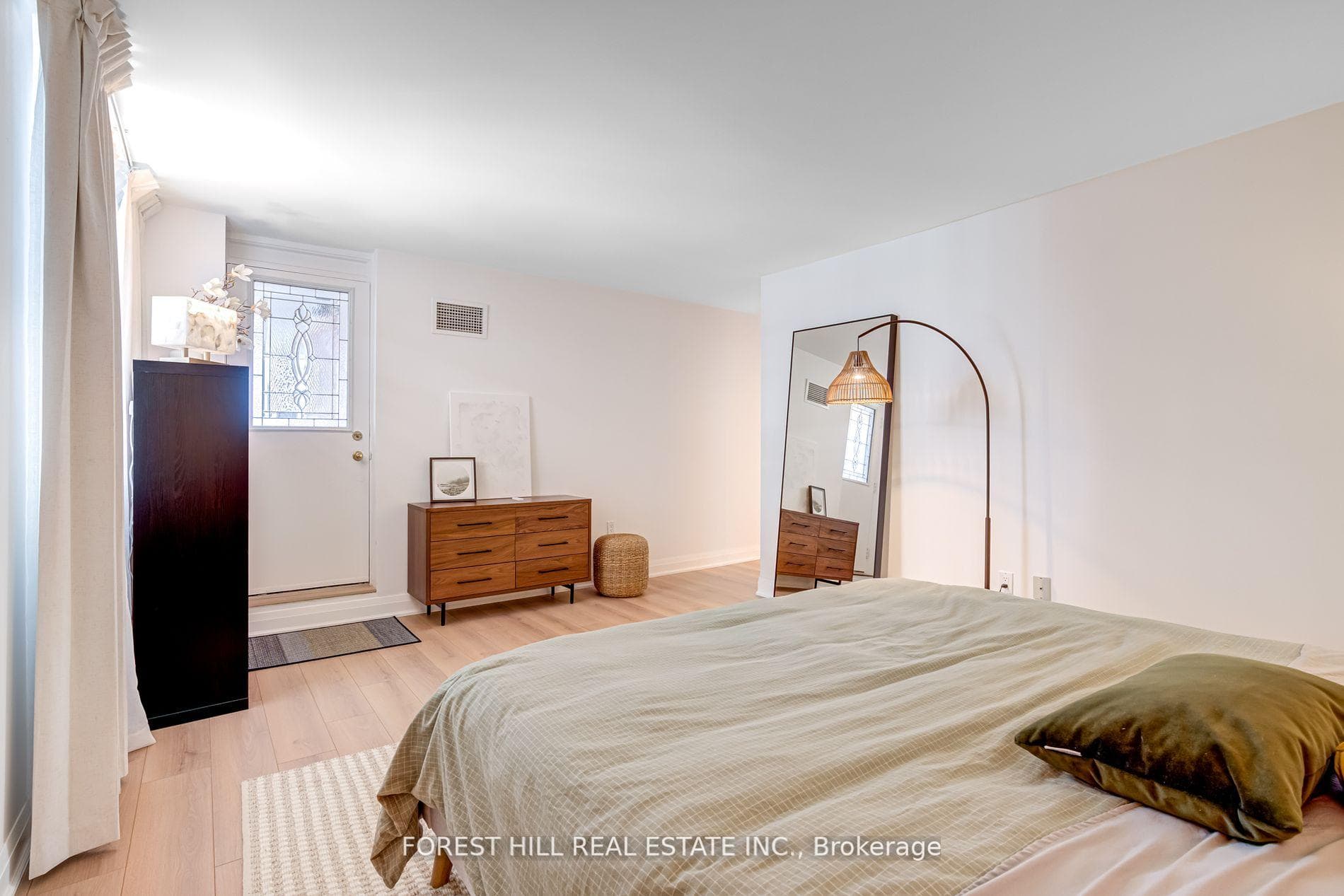 192 Jarvis Street Unit 1102 photo 27