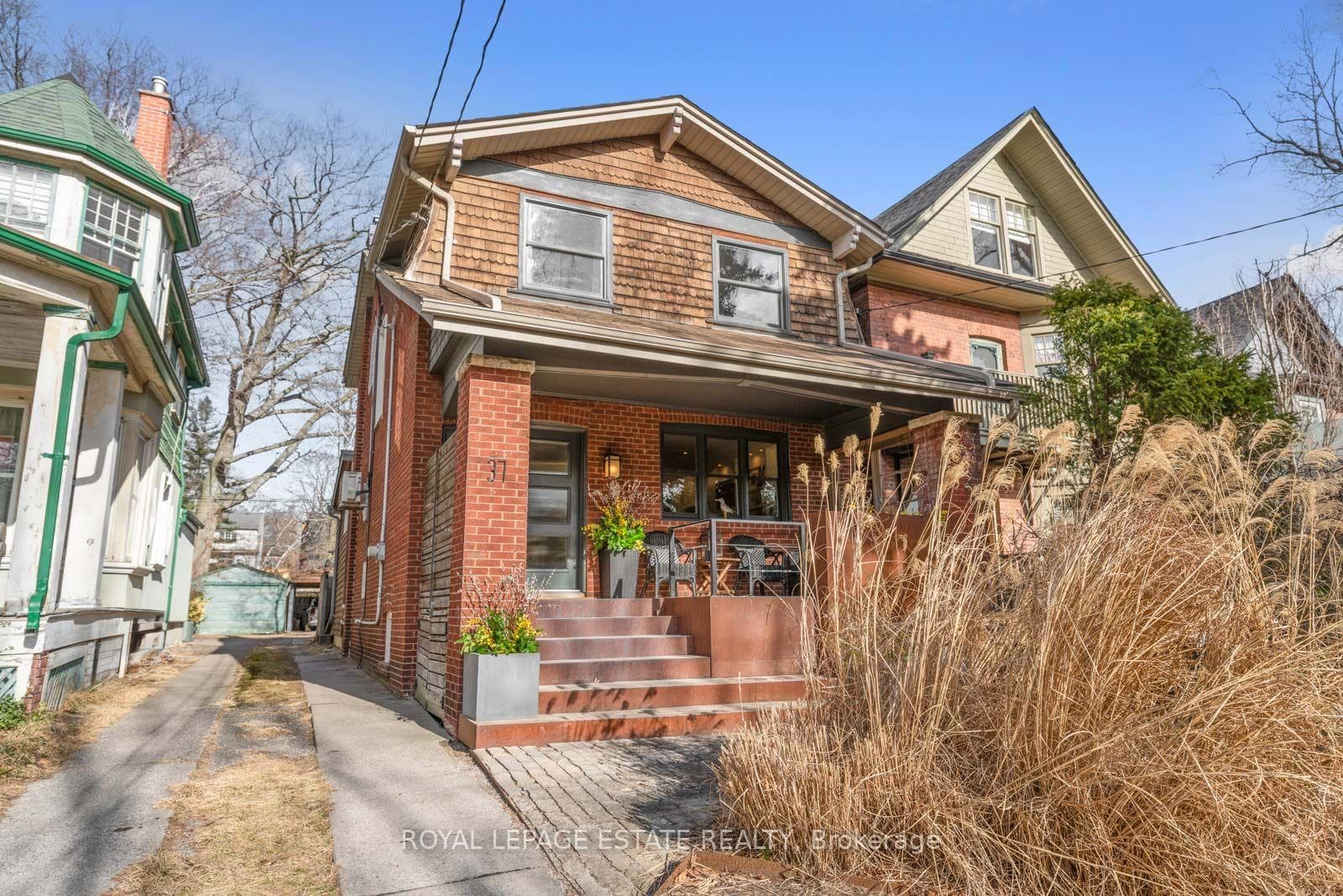 37 Silver Birch Avenue photo 2