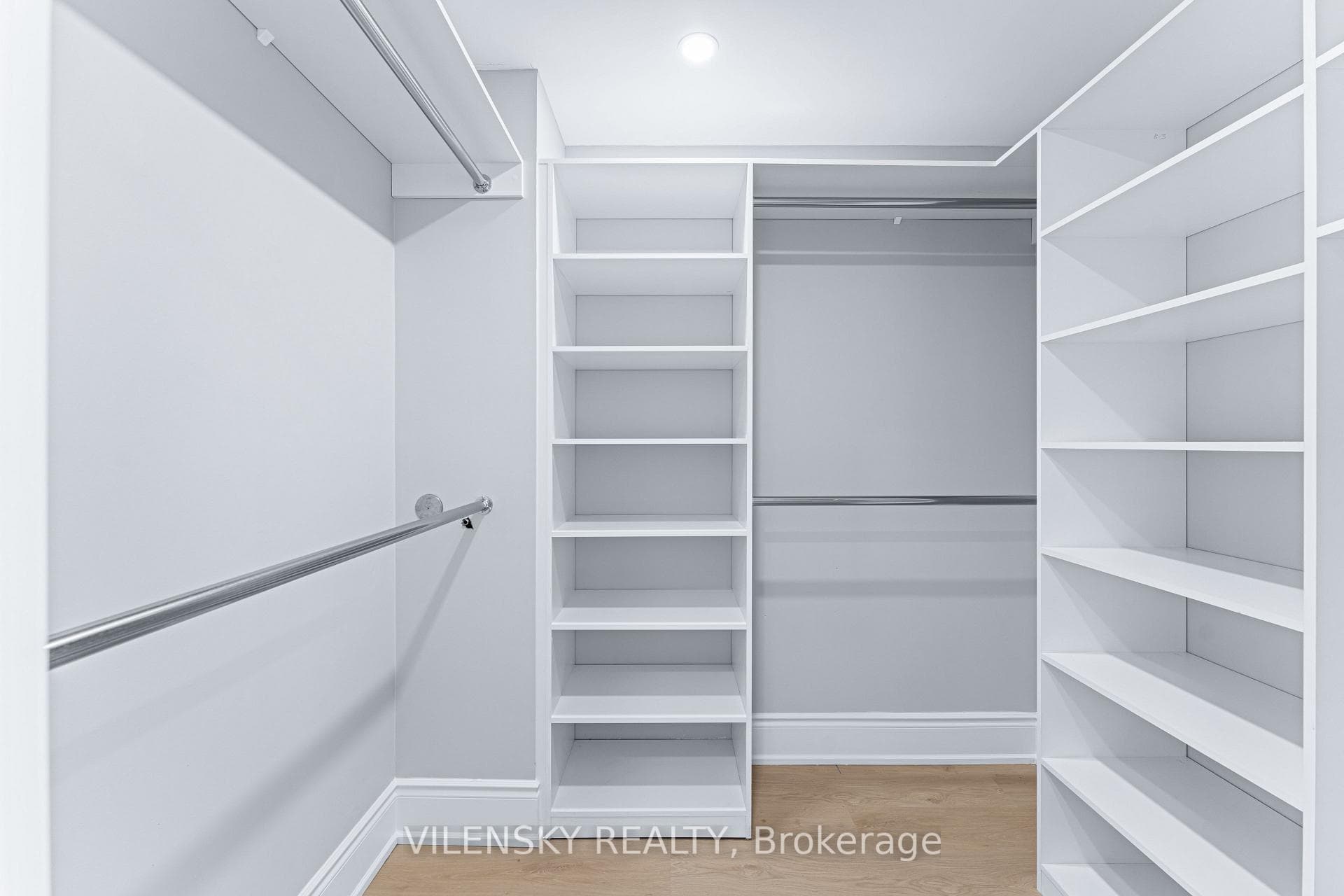 7 Townsgate Drive Unit 1808 photo 23