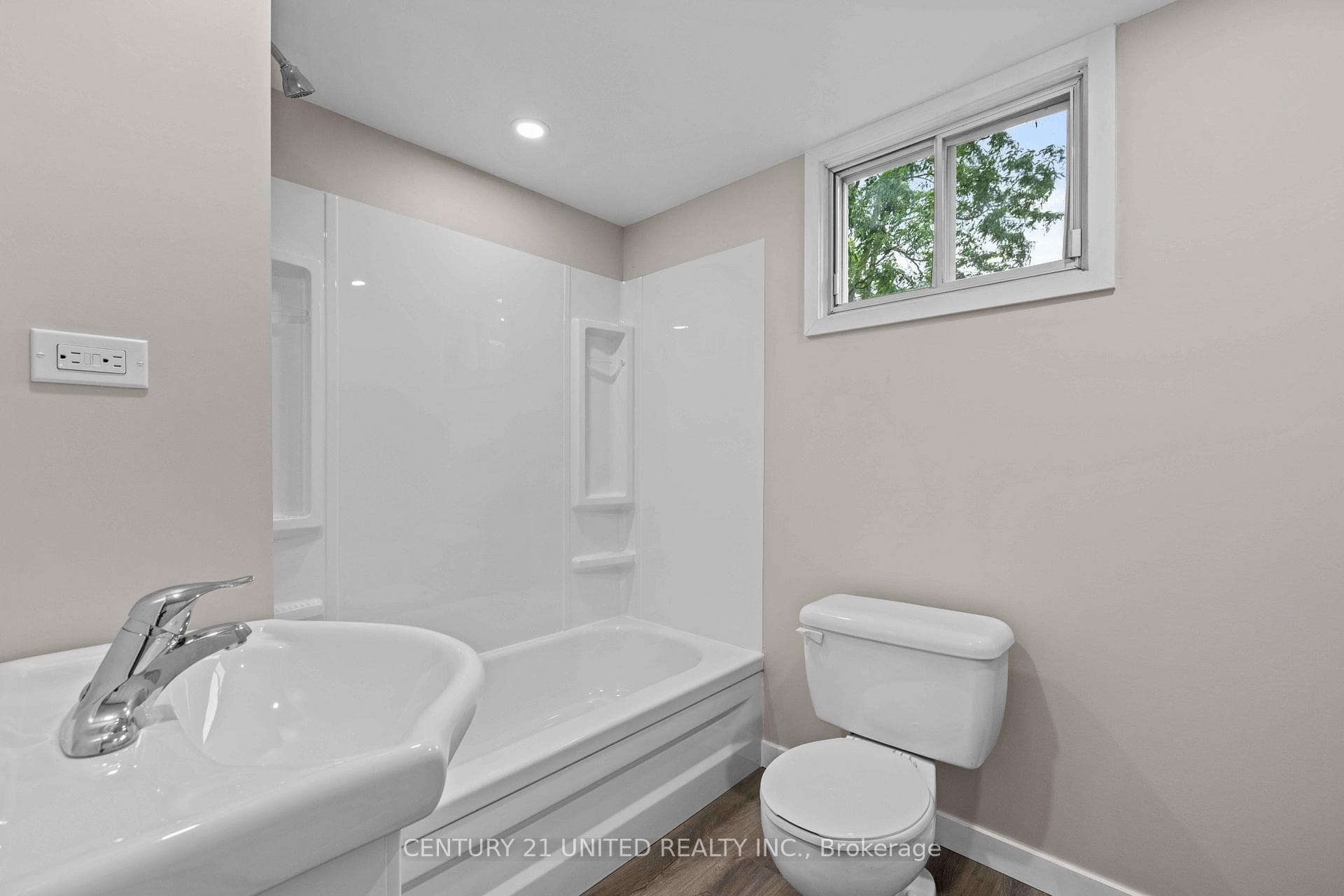 744 Water Street photo 33