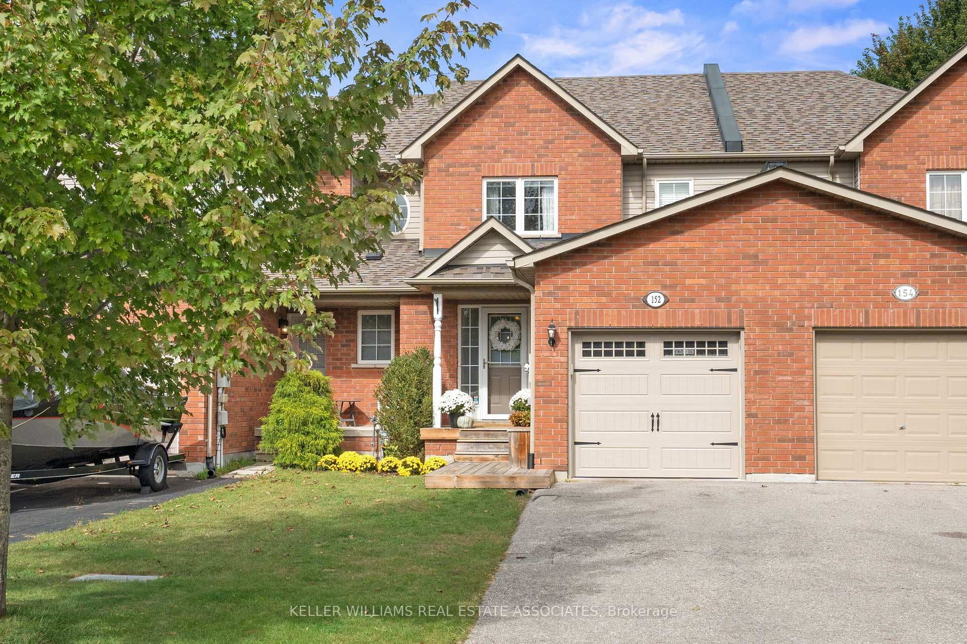152 Richfield Square photo 3