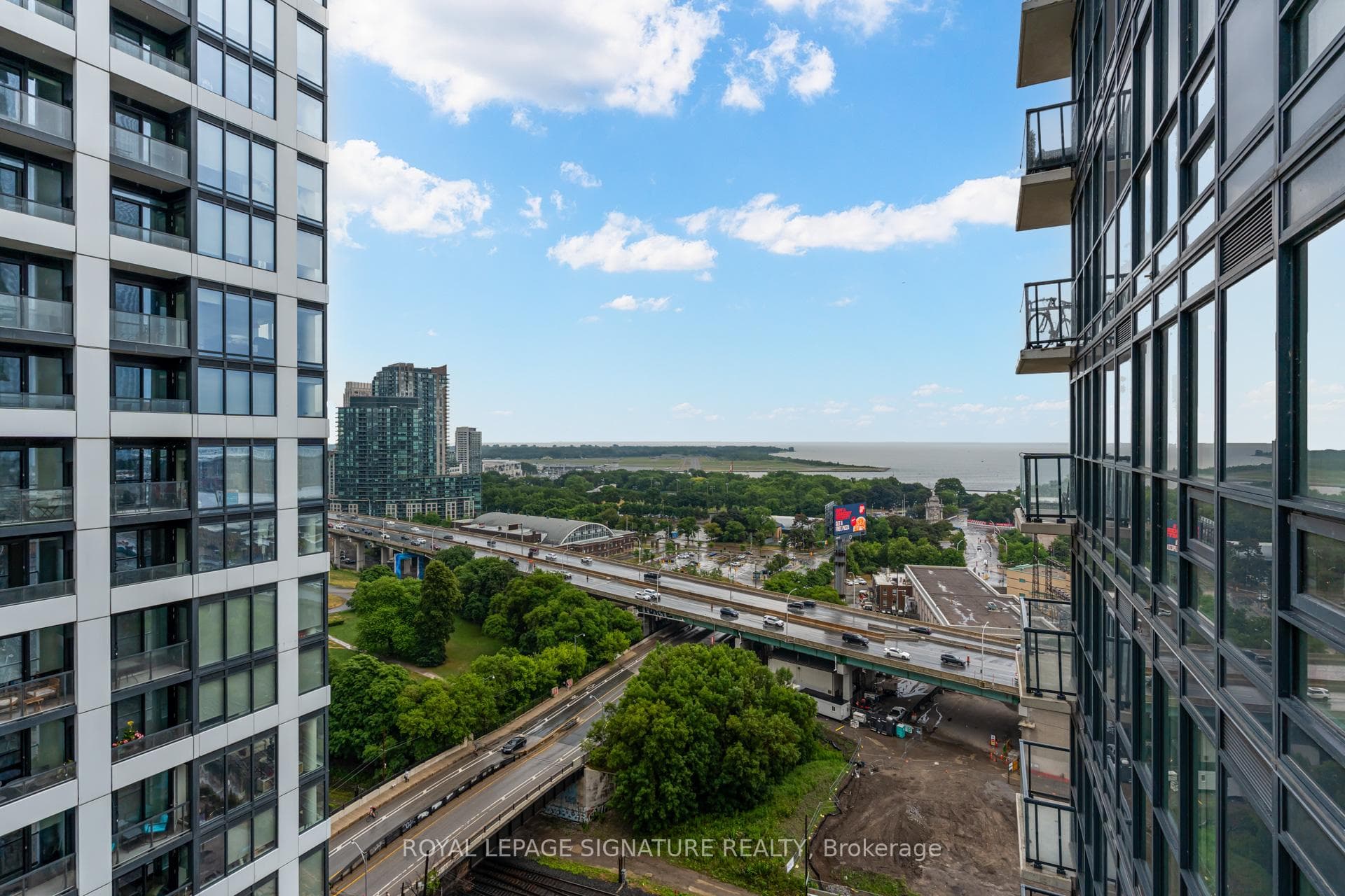 Large Balcony (Lake View)