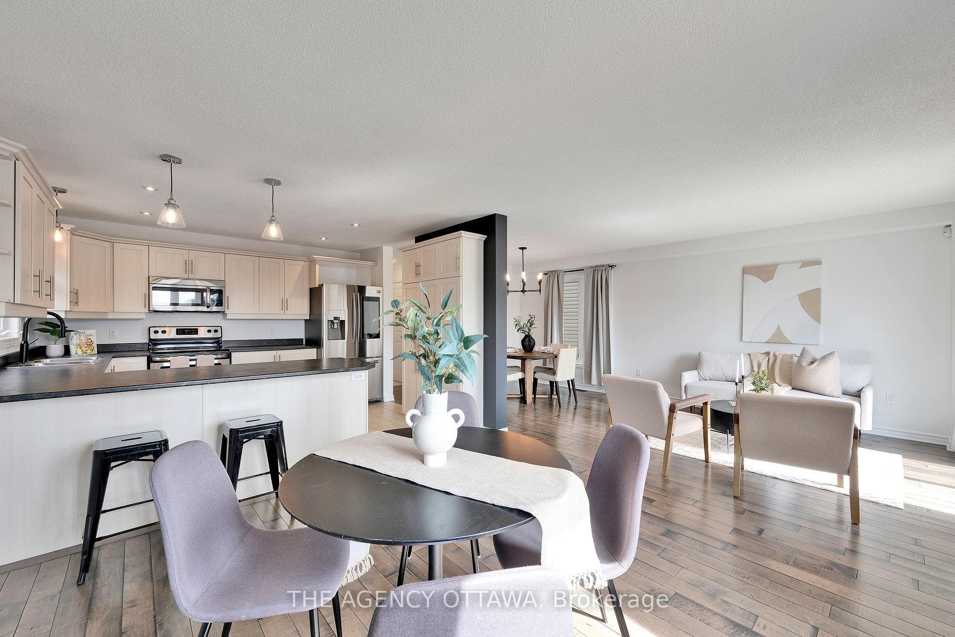 Dining Area #2 - Main Floor