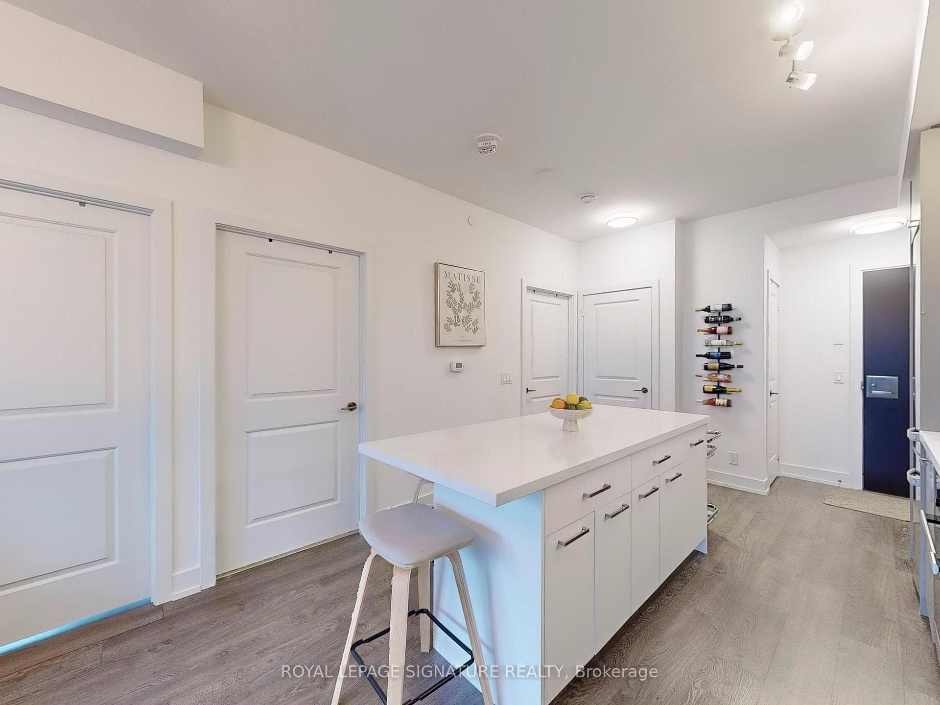 11 Lillian Street Unit 809 photo 10