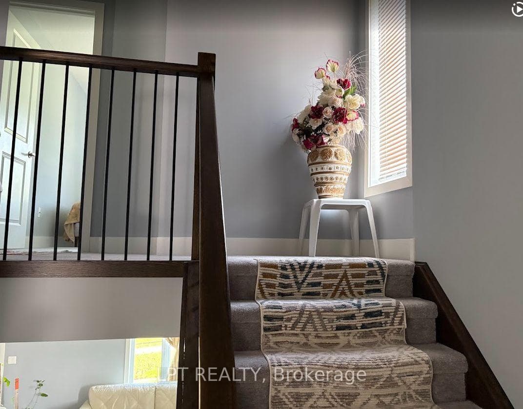 760 Chelton Road photo 5