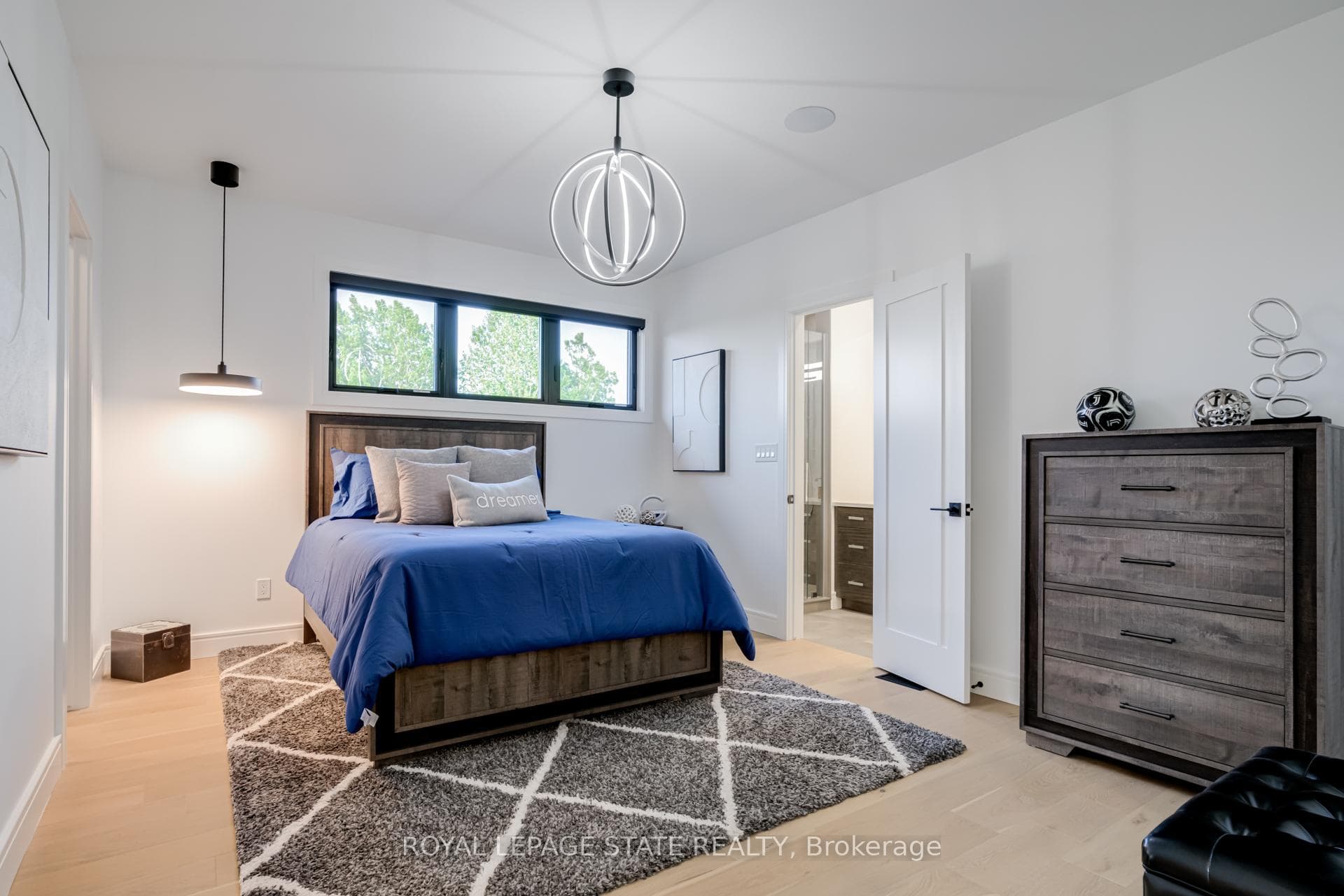 6 Shakespeare Road photo 29