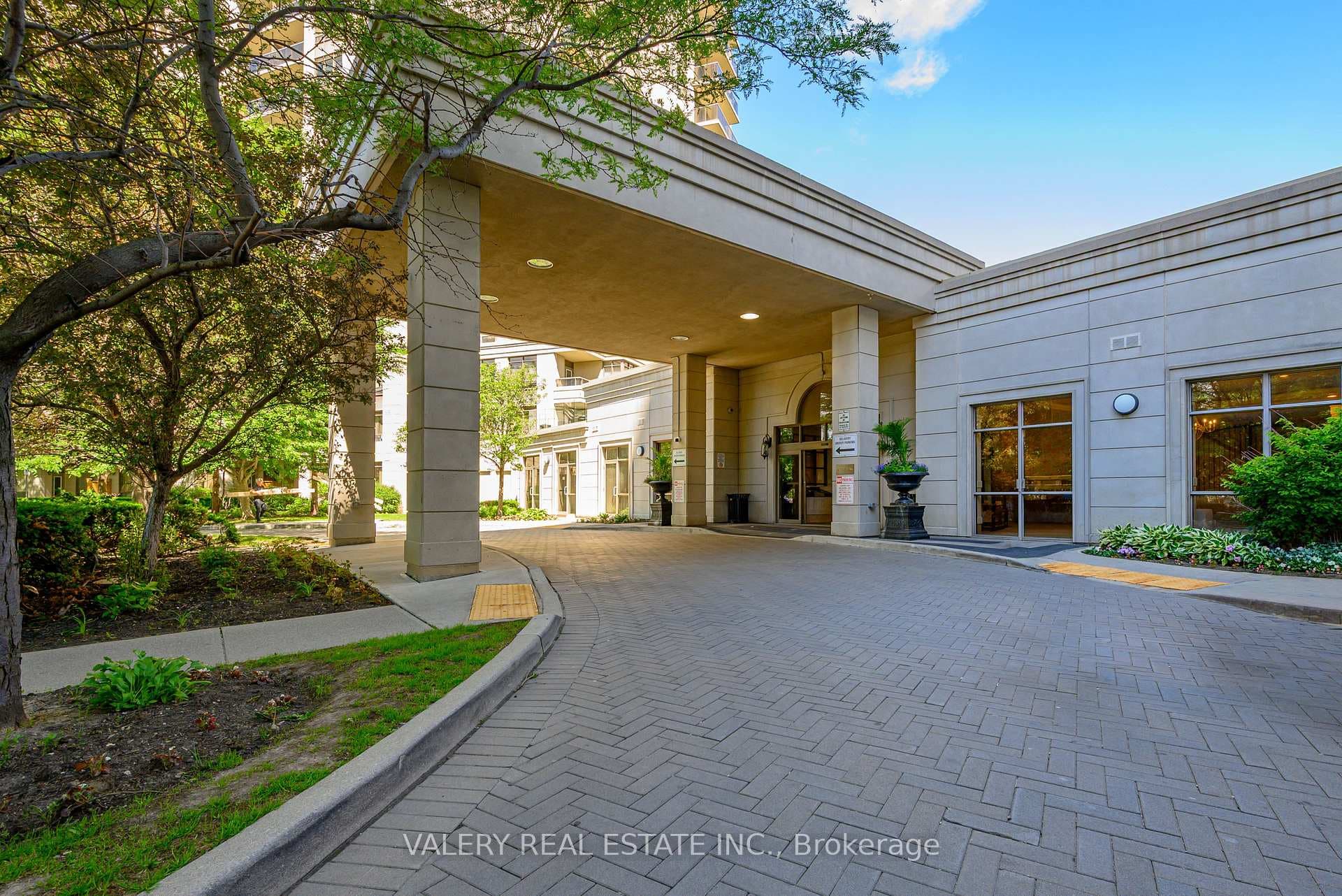 700 Humberwood Boulevard Unit 1626 photo 4