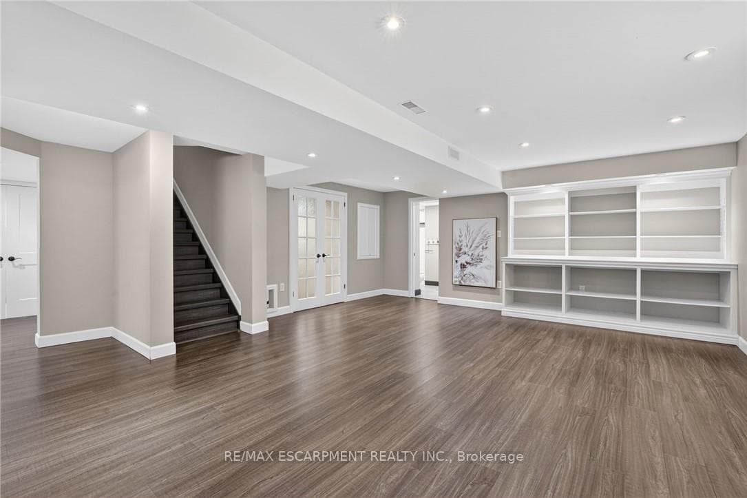 119 Dorchester Drive photo 30