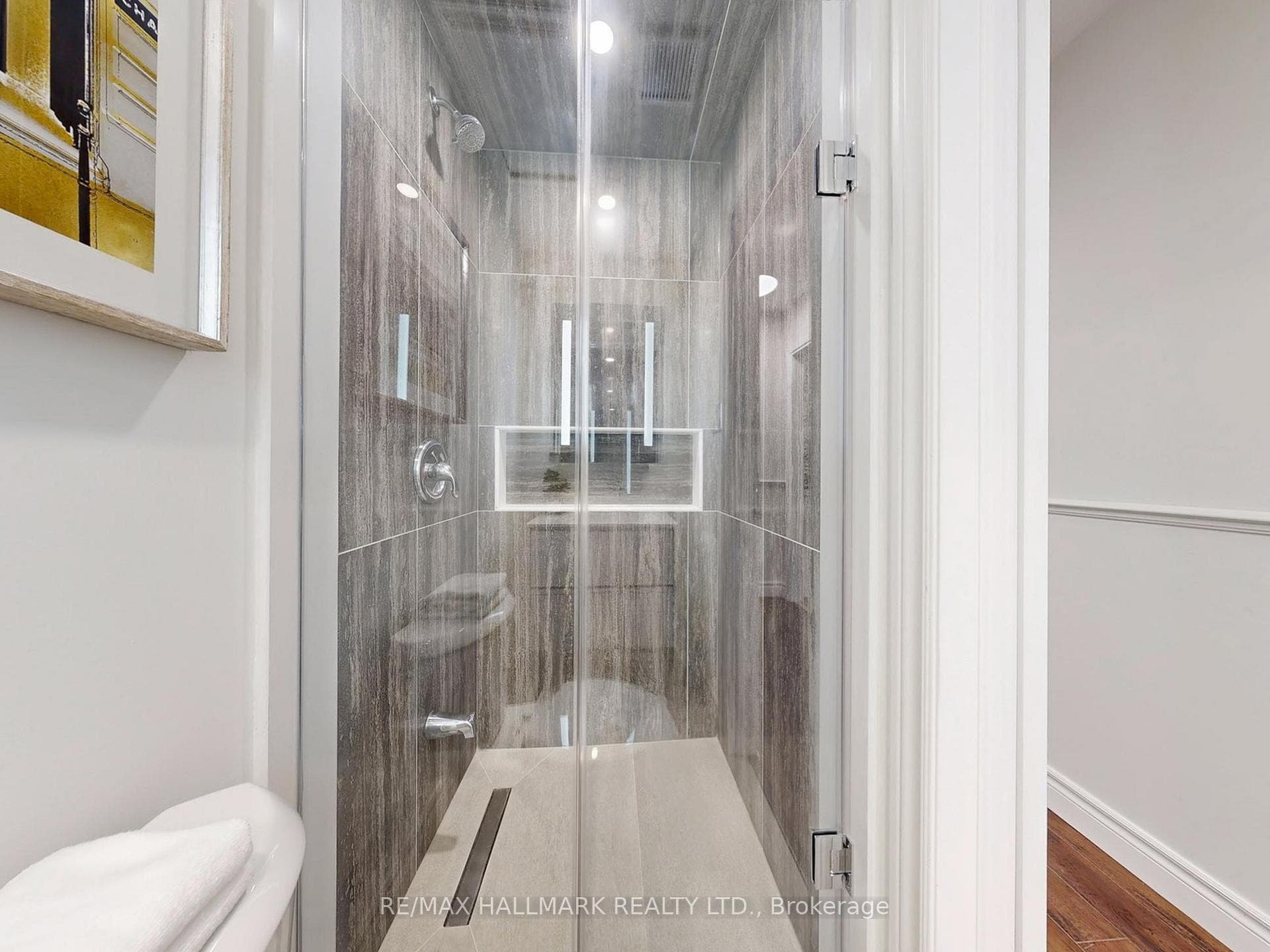138 Armitage Drive photo 30