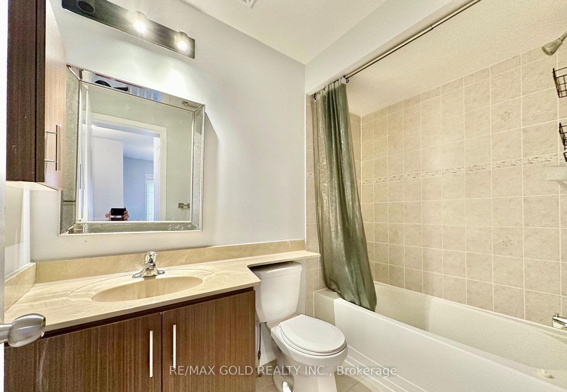 2476 Post Road Unit 11 photo 19