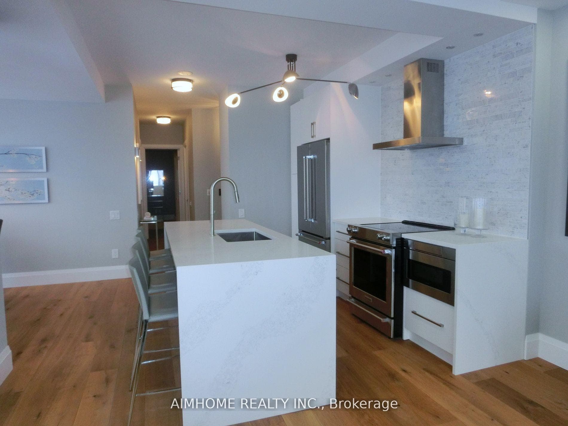 21 Carlton Street Unit 4104 photo 16