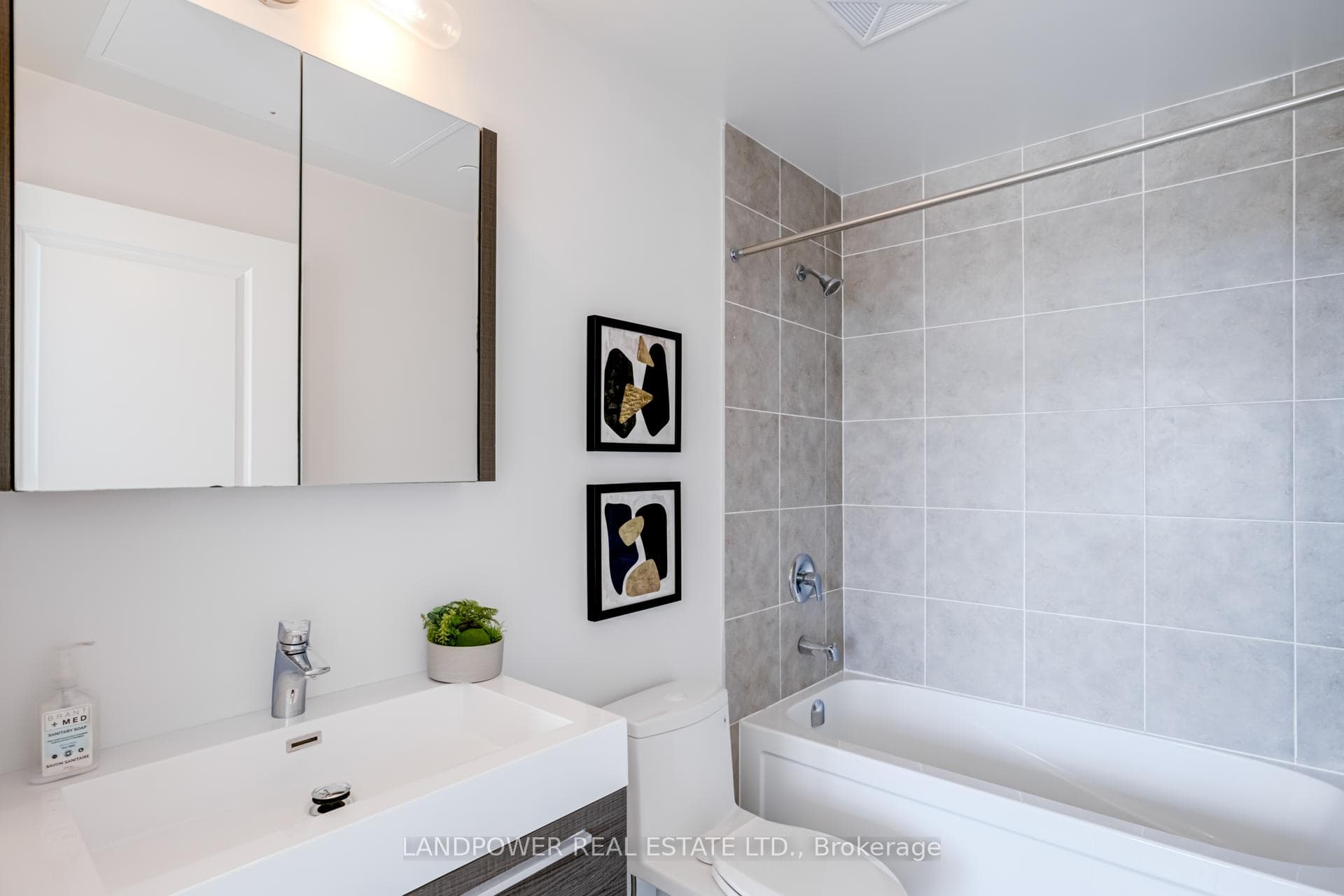 10 Rouge Valley Drive Unit 611A photo 19